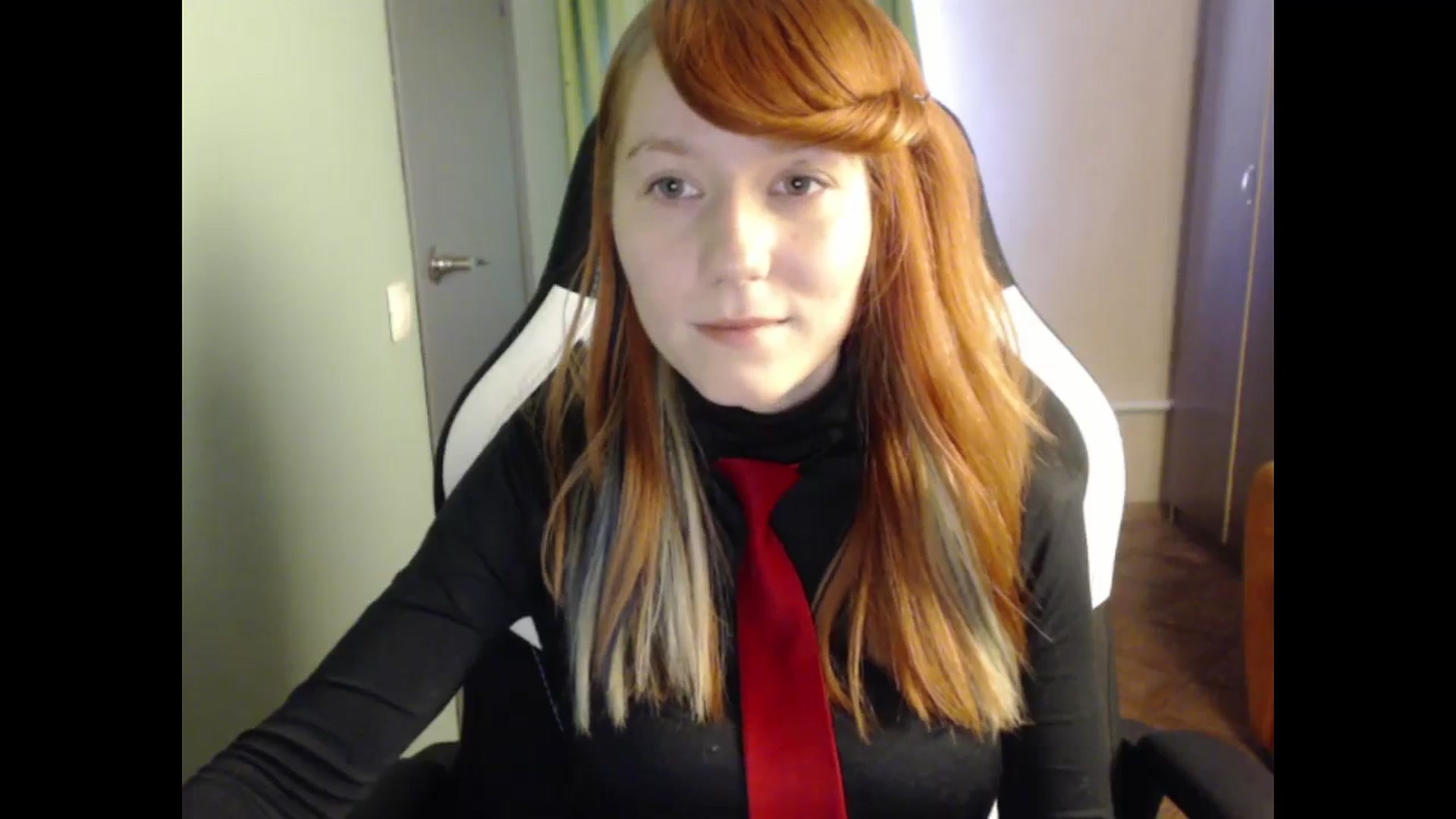 Gallery image thumbnail from NikiFoks18's myfreecams stream on, 10/16/2023, 07:36 image 16 of 20