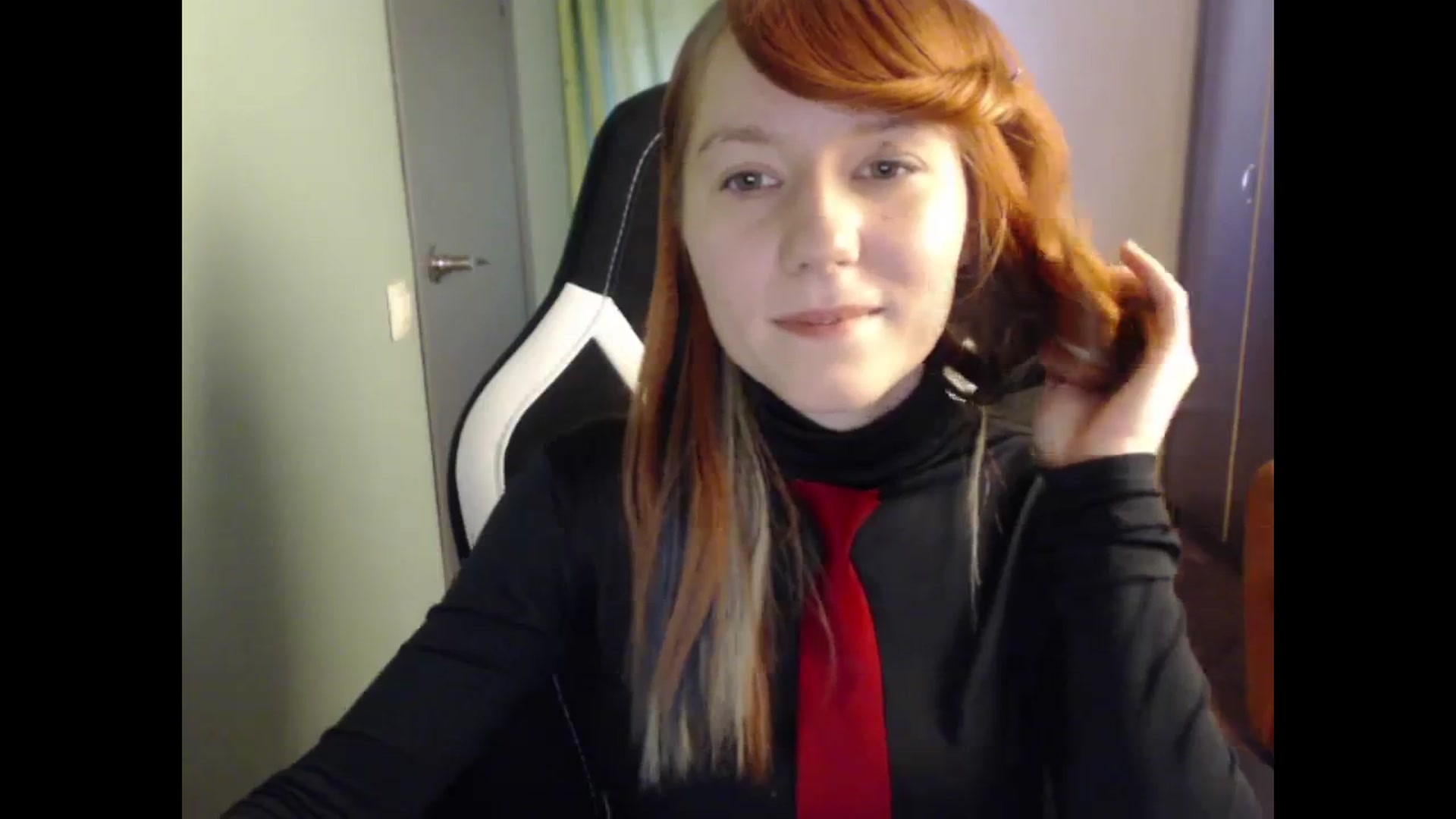 Gallery image thumbnail from NikiFoks18's myfreecams stream on, 10/16/2023, 07:36 image 12 of 20