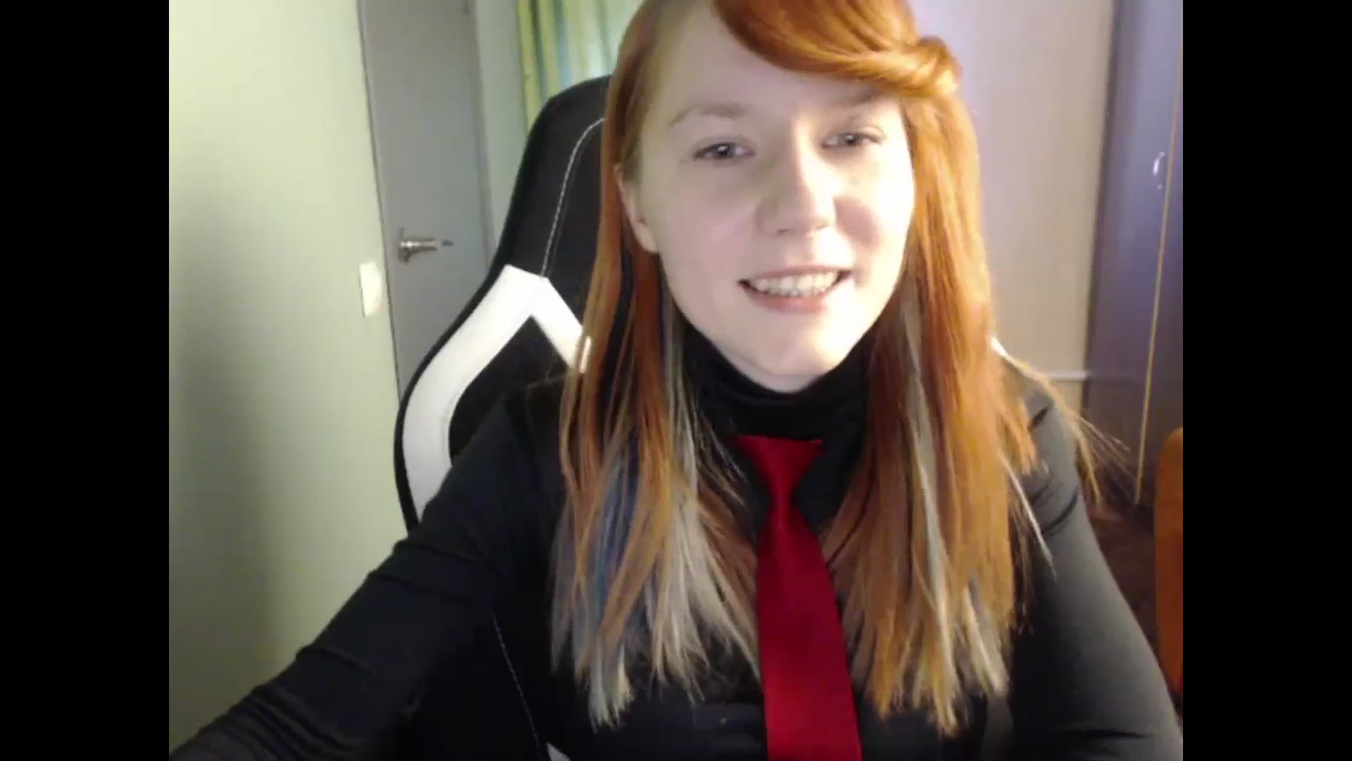 Gallery image thumbnail from NikiFoks18's myfreecams stream on, 10/16/2023, 07:36 image 4 of 20