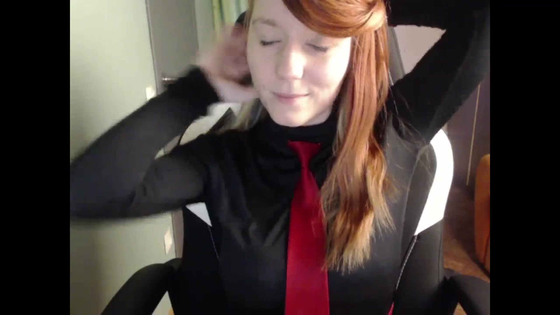 Gallery image thumbnail from NikiFoks18's myfreecams stream on, 10/18/2023, 09:00 image 19 of 20