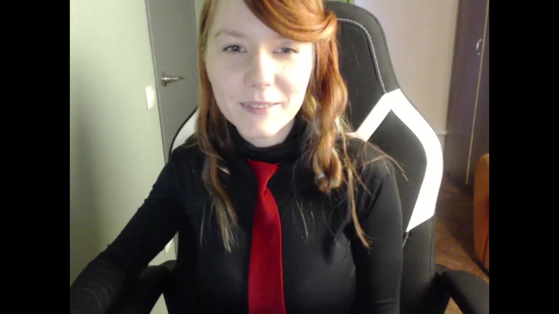 Gallery image thumbnail from NikiFoks18's myfreecams stream on, 10/18/2023, 09:00 image 11 of 20