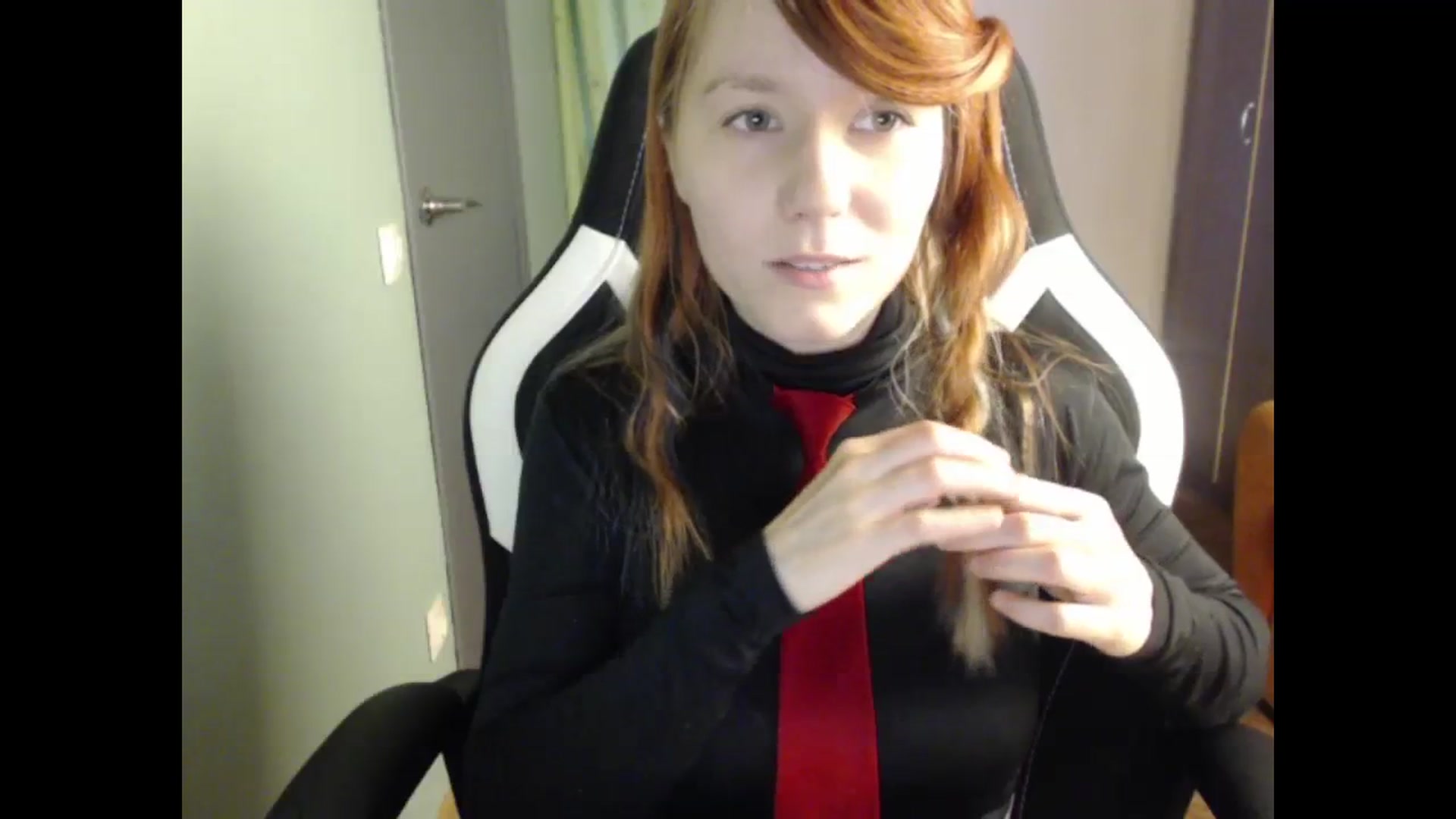 Gallery image thumbnail from NikiFoks18's myfreecams stream on, 10/18/2023, 09:00 image 18 of 20
