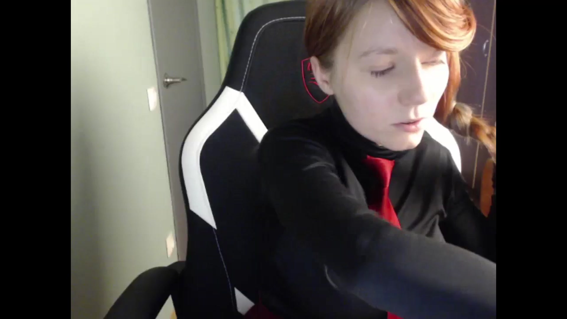 Gallery image thumbnail from NikiFoks18's myfreecams stream on, 10/18/2023, 09:00 image 20 of 20