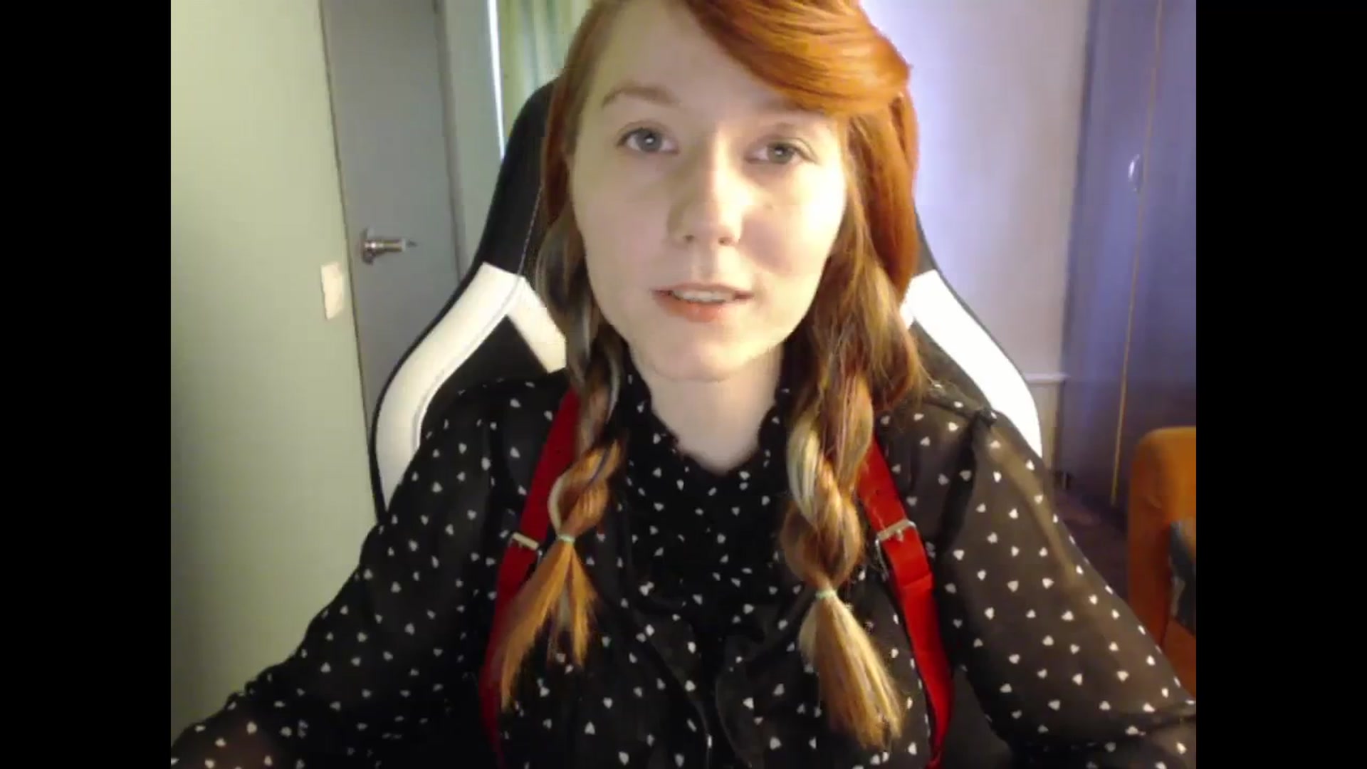Gallery image thumbnail from NikiFoks18's myfreecams stream on, 10/20/2023, 09:21 image 19 of 20