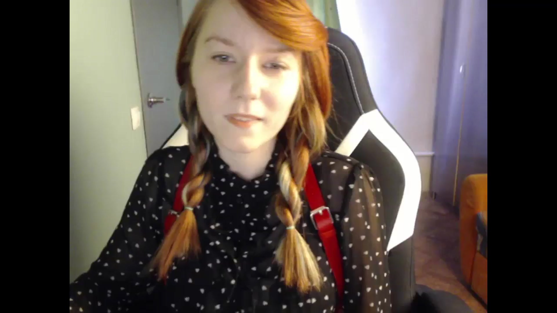 Gallery image thumbnail from NikiFoks18's myfreecams stream on, 10/20/2023, 09:21 image 1 of 20