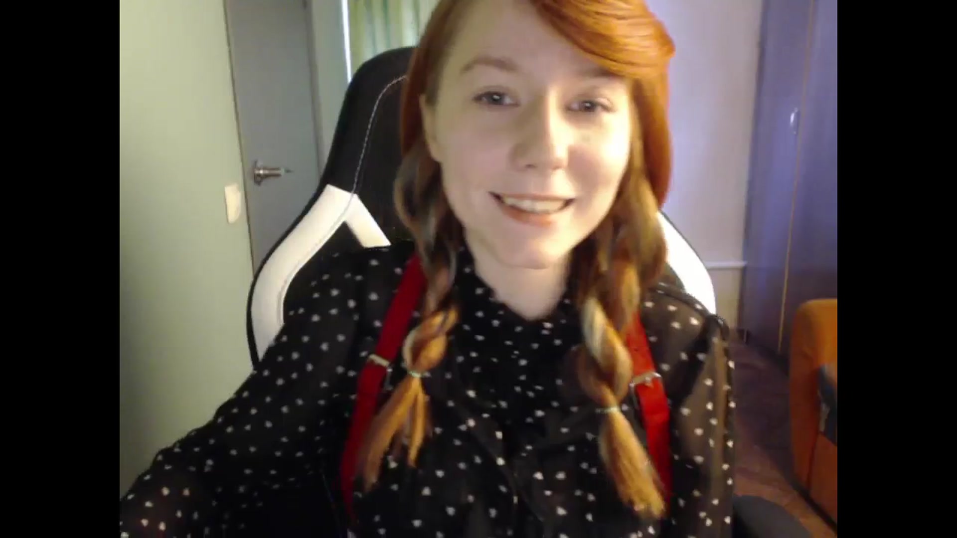 Gallery image thumbnail from NikiFoks18's myfreecams stream on, 10/20/2023, 09:21 image 12 of 20