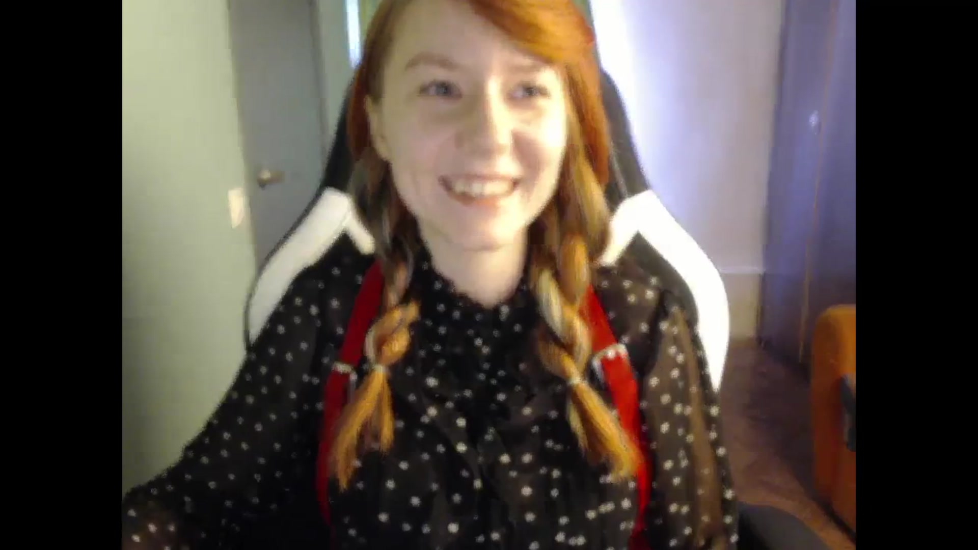 Gallery image thumbnail from NikiFoks18's myfreecams stream on, 10/20/2023, 09:21 image 10 of 20