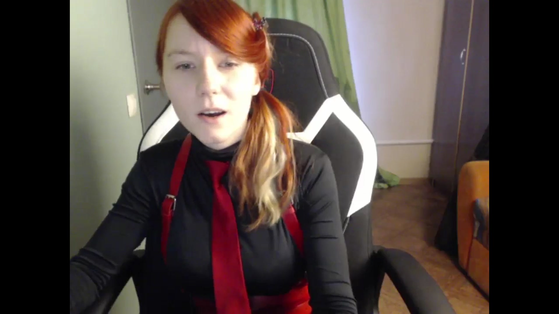 Gallery image thumbnail from NikiFoks18's myfreecams stream on, 11/07/2023, 08:45 image 4 of 20