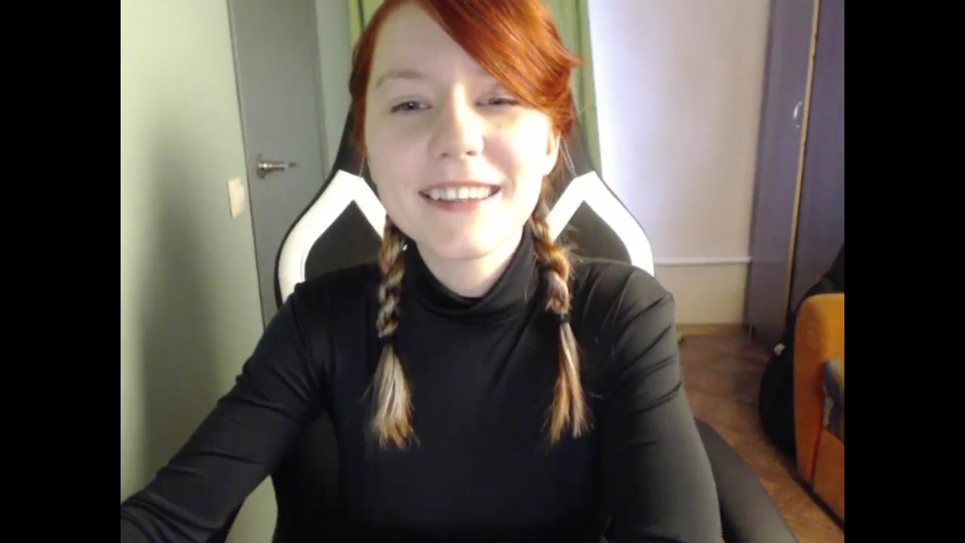 Gallery image thumbnail from NikiFoks18's myfreecams stream on, 11/08/2023, 09:02 image 3 of 20