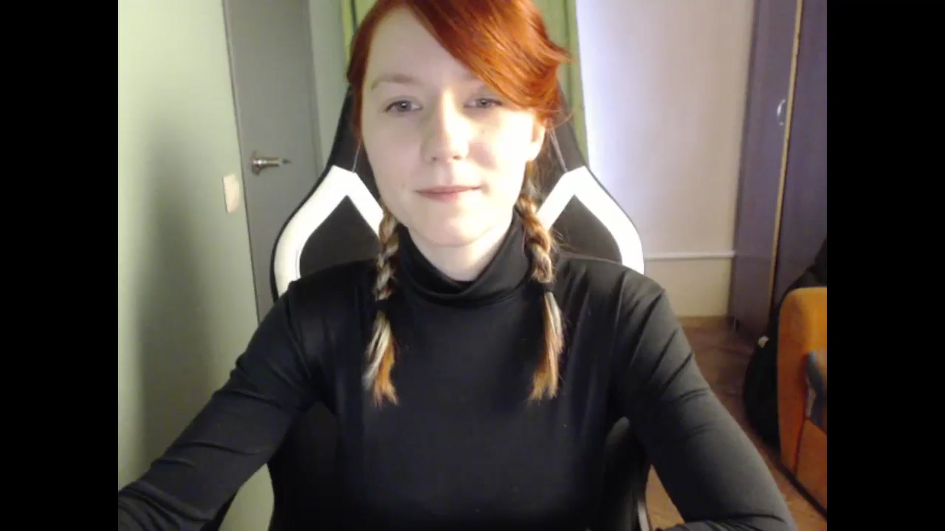 Gallery image thumbnail from NikiFoks18's myfreecams stream on, 11/08/2023, 09:02 image 7 of 20