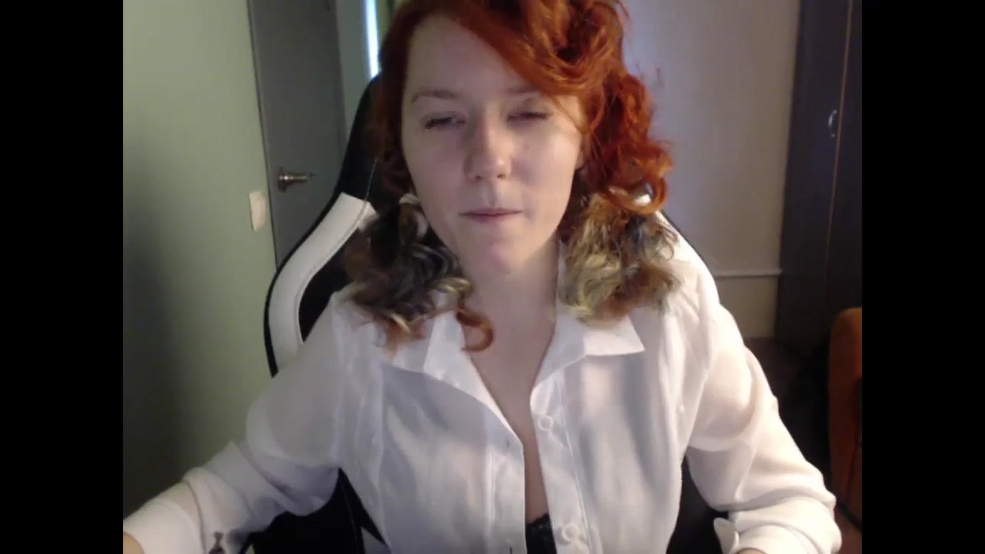 Gallery image thumbnail from NikiFoks18's myfreecams stream on, 11/09/2023, 09:15 image 10 of 20
