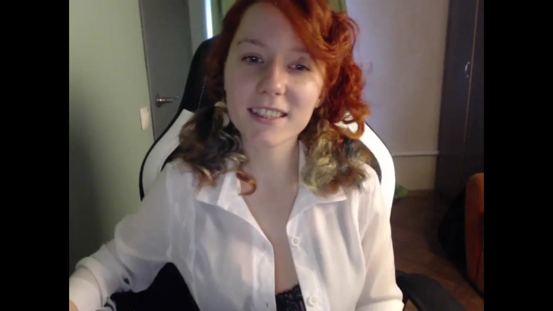 Gallery image thumbnail from NikiFoks18's myfreecams stream on, 11/09/2023, 09:15 image 5 of 20
