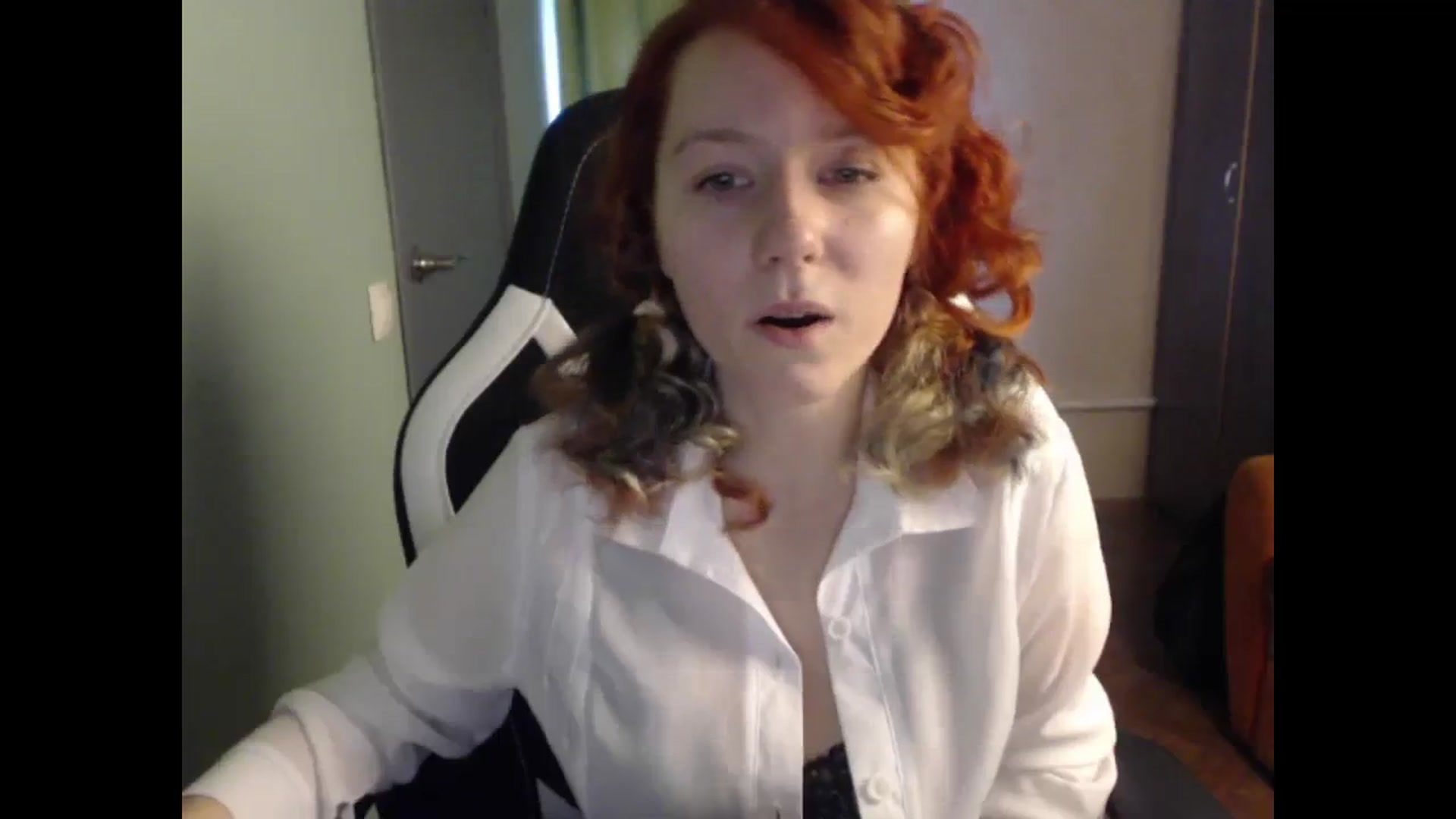Gallery image thumbnail from NikiFoks18's myfreecams stream on, 11/09/2023, 09:15 image 8 of 20