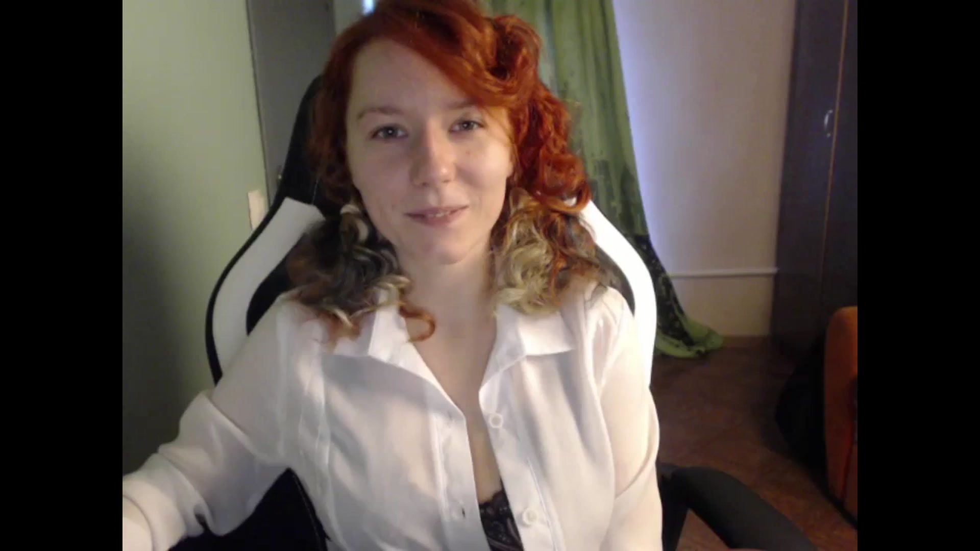 Gallery image thumbnail from NikiFoks18's myfreecams stream on, 11/09/2023, 09:15 image 1 of 20