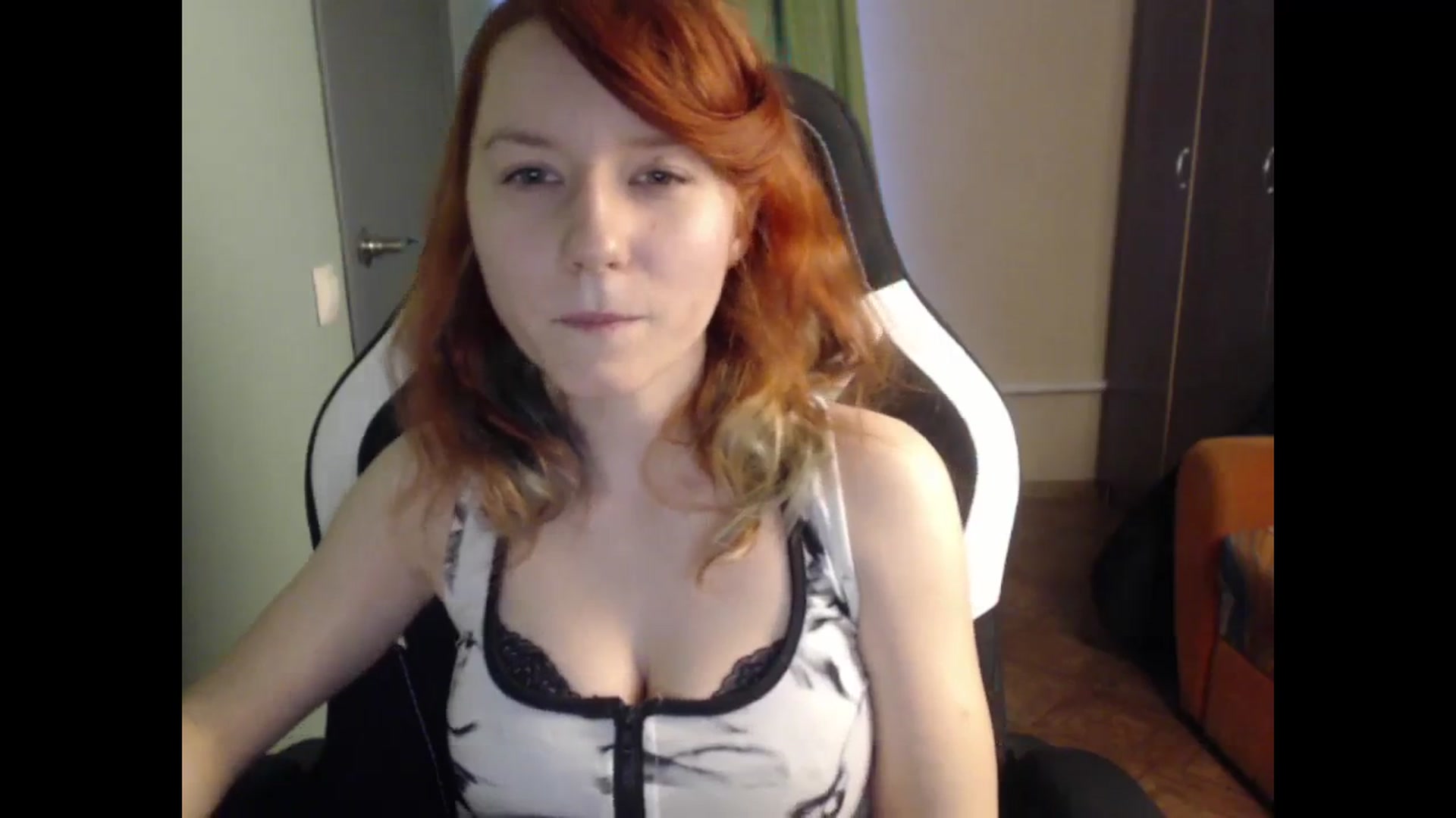 Gallery image thumbnail from NikiFoks18's myfreecams stream on, 11/13/2023, 09:53 image 3 of 20