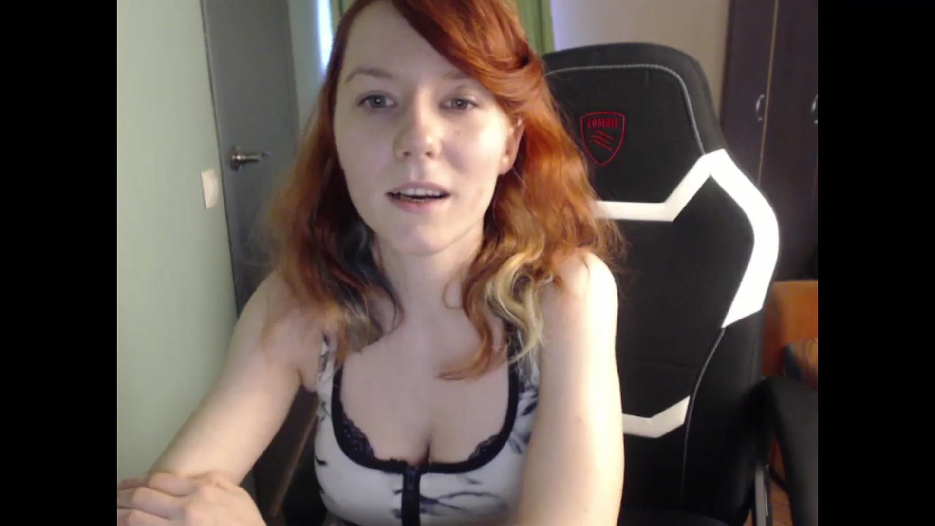 Gallery image thumbnail from NikiFoks18's myfreecams stream on, 11/13/2023, 09:53 image 18 of 20