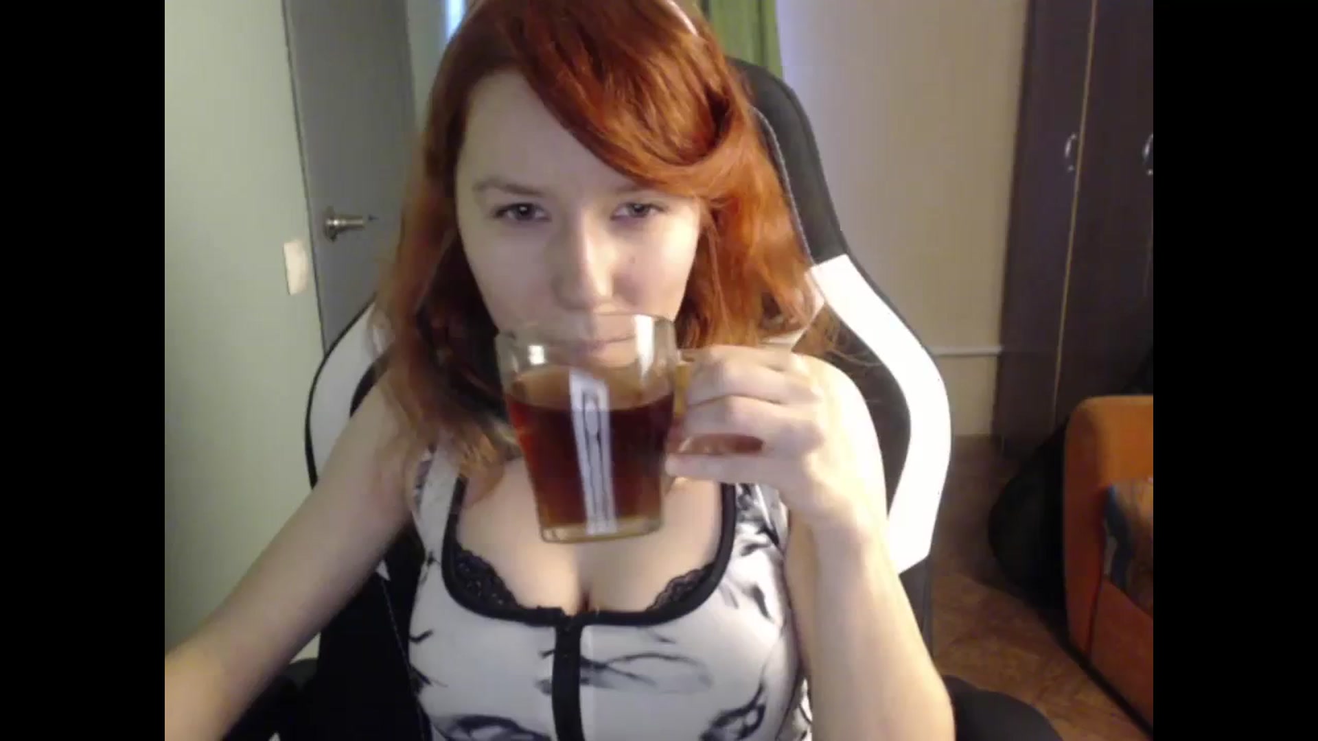 Gallery image thumbnail from NikiFoks18's myfreecams stream on, 11/13/2023, 09:53 image 1 of 20