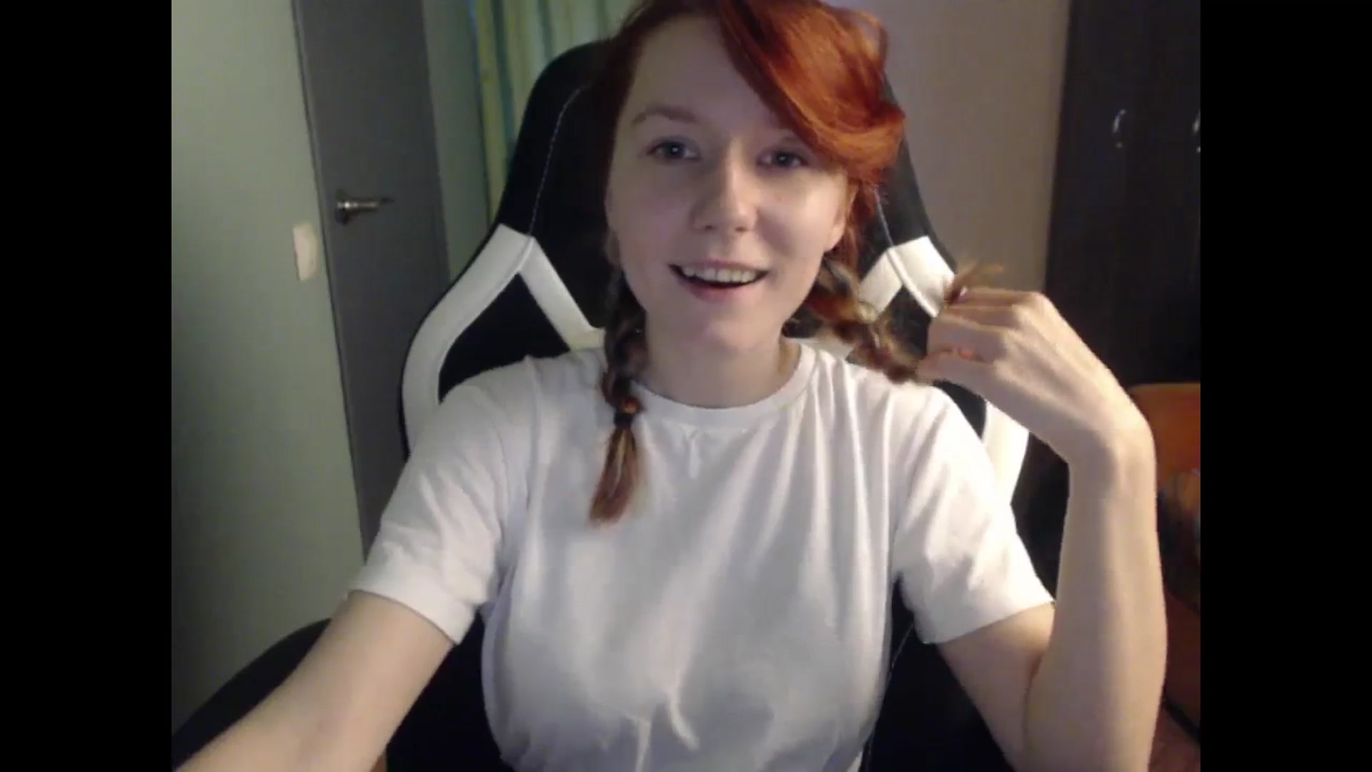 Gallery image thumbnail from NikiFoks18's myfreecams stream on, 11/14/2023, 09:51 image 15 of 20