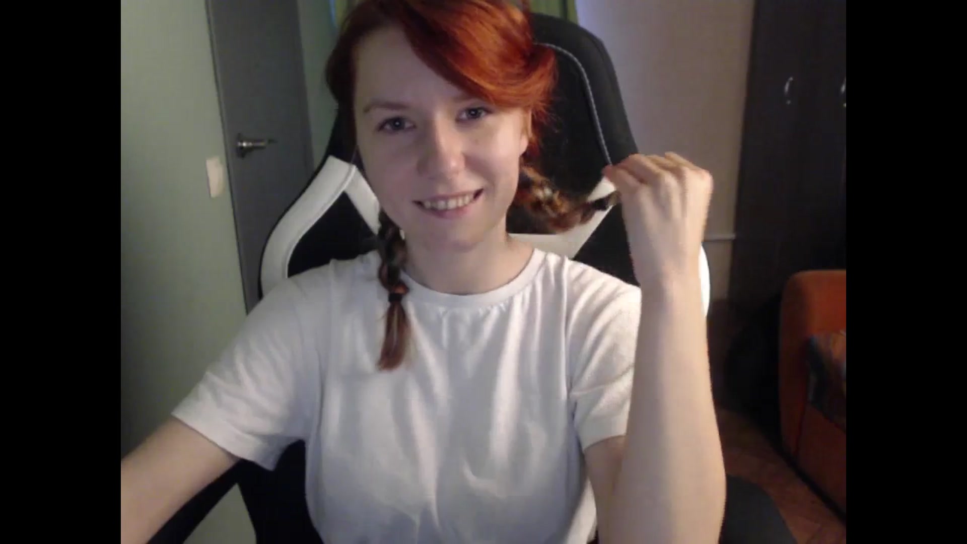 Gallery image thumbnail from NikiFoks18's myfreecams stream on, 11/14/2023, 09:51 image 11 of 20