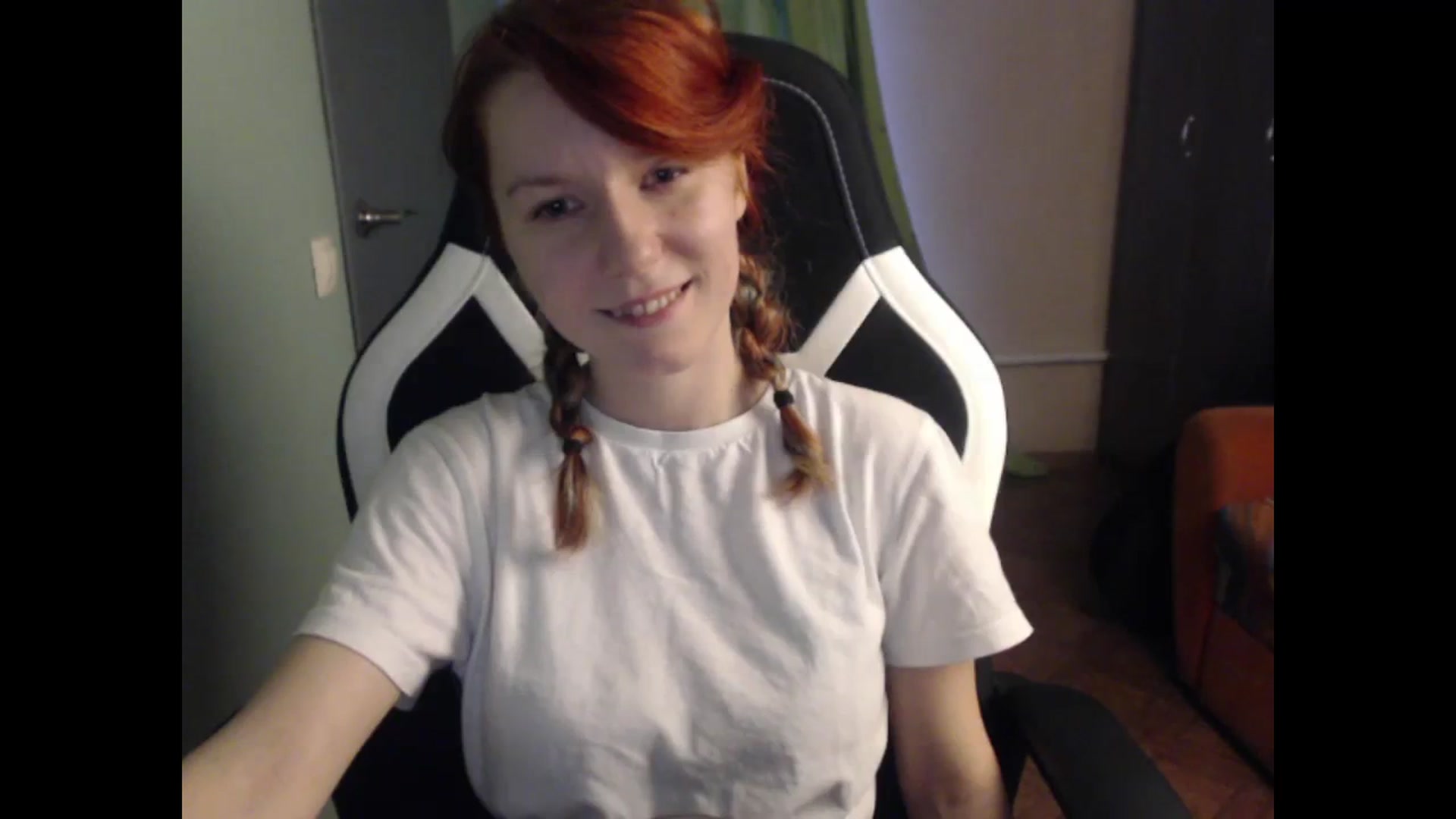 Gallery image thumbnail from NikiFoks18's myfreecams stream on, 11/14/2023, 09:51 image 2 of 20