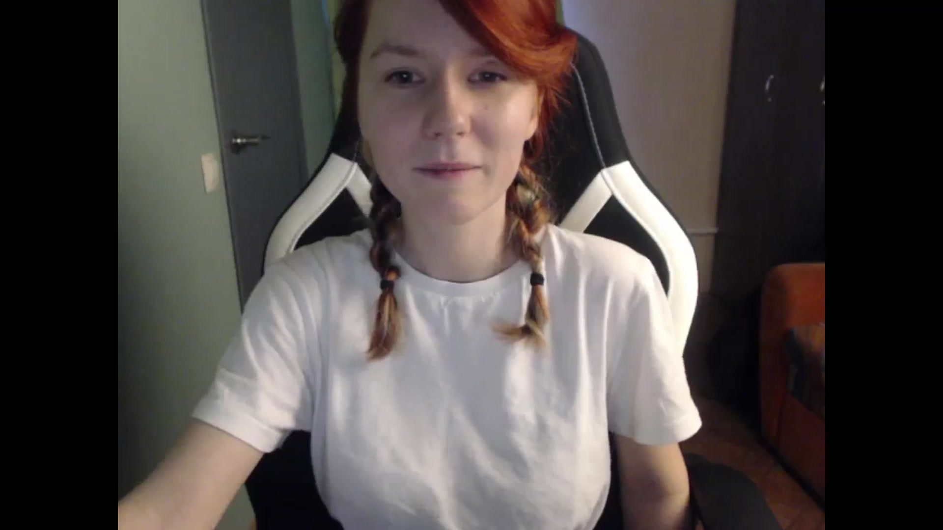 Gallery image thumbnail from NikiFoks18's myfreecams stream on, 11/14/2023, 09:51 image 19 of 20