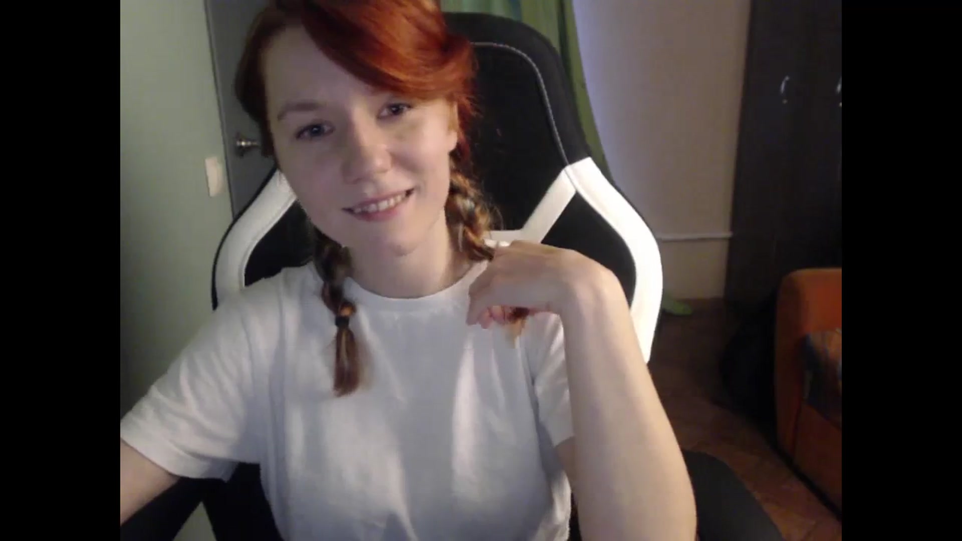 Gallery image thumbnail from NikiFoks18's myfreecams stream on, 11/14/2023, 09:51 image 5 of 20