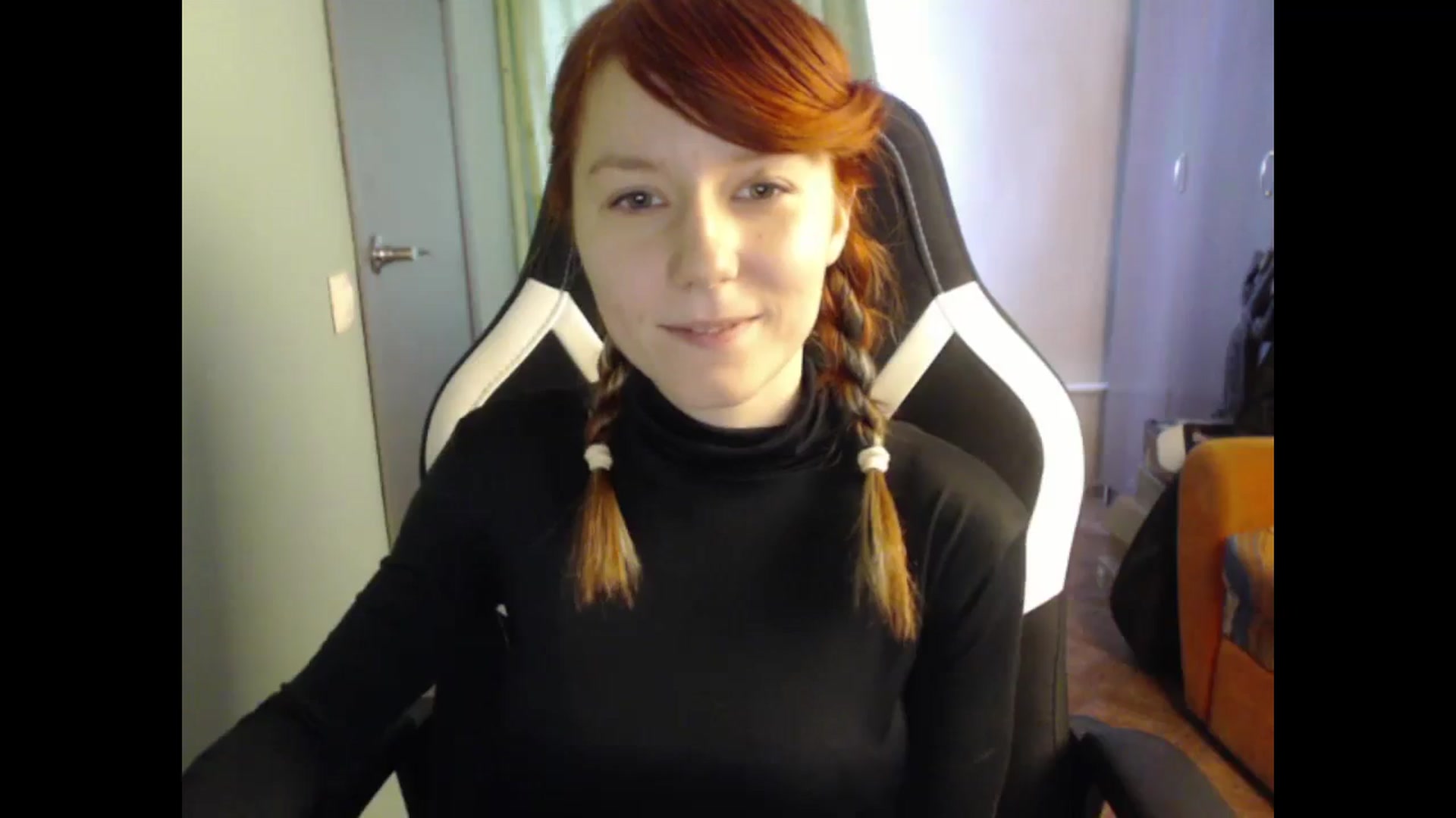 Gallery image thumbnail from NikiFoks18's myfreecams stream on, 11/24/2023, 08:19 image 13 of 20