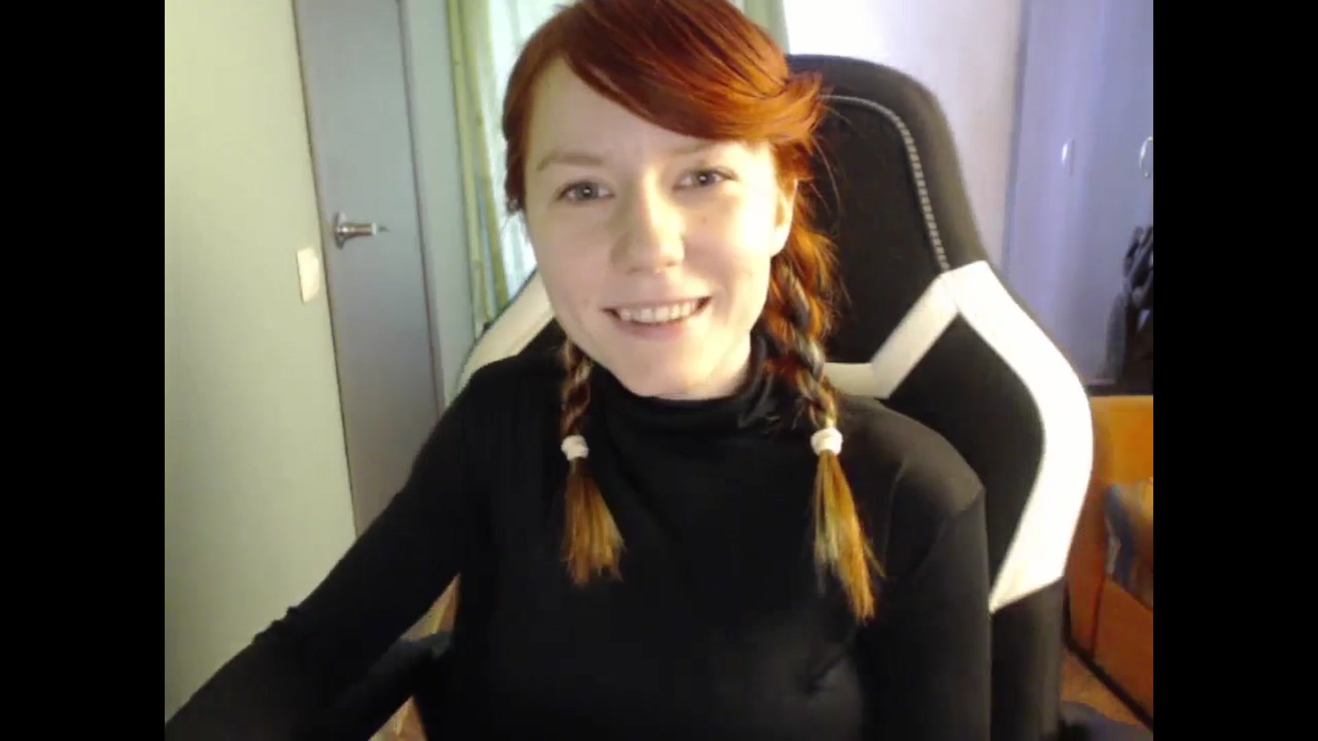 Gallery image thumbnail from NikiFoks18's myfreecams stream on, 11/24/2023, 08:19 image 11 of 20
