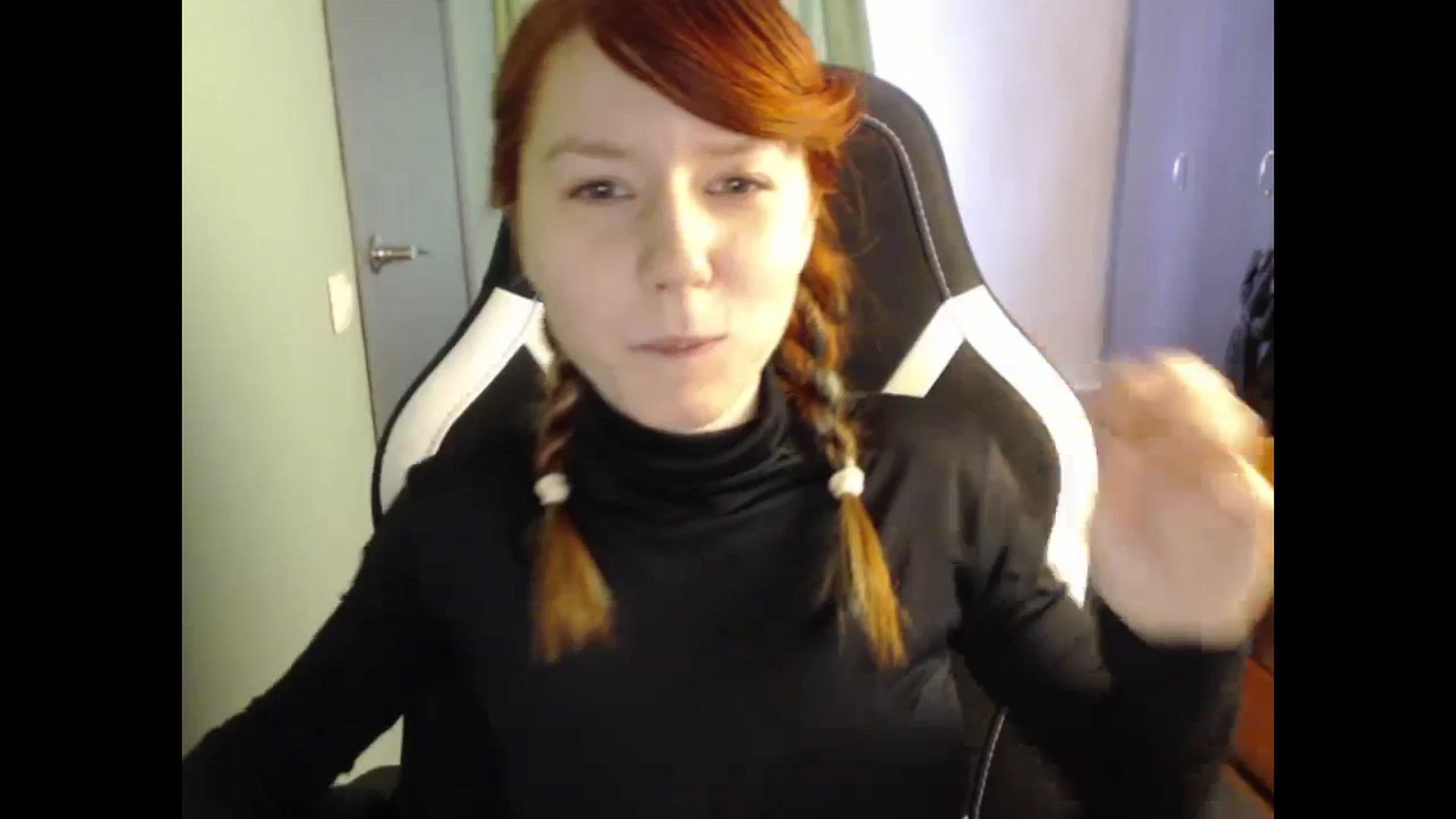 Gallery image thumbnail from NikiFoks18's myfreecams stream on, 11/24/2023, 08:19 image 6 of 20