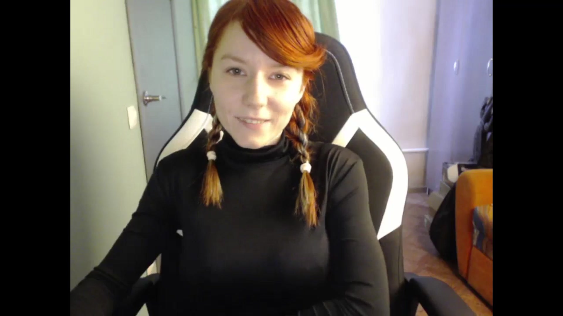 Gallery image thumbnail from NikiFoks18's myfreecams stream on, 11/24/2023, 08:19 image 12 of 20