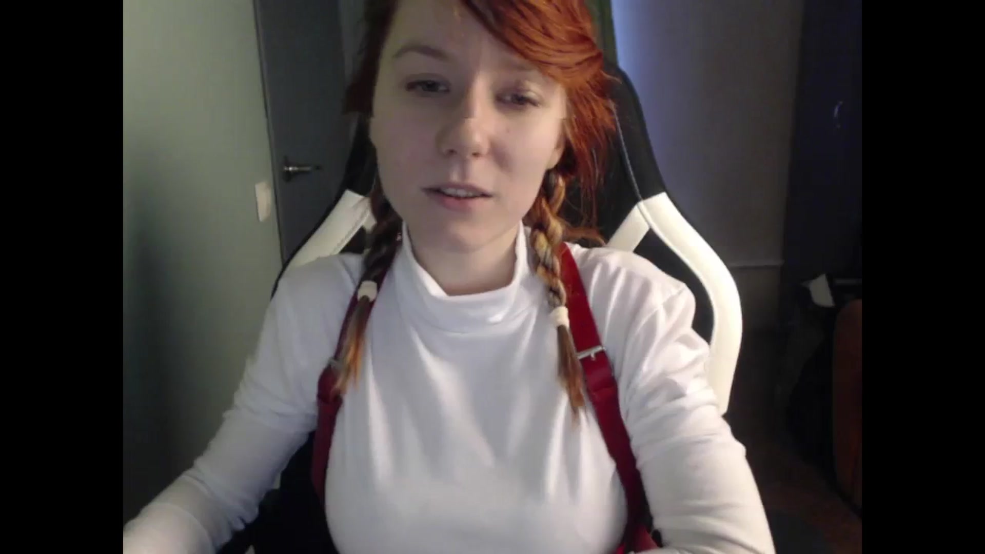 Gallery image thumbnail from NikiFoks18's myfreecams stream on, 11/26/2023, 10:23 image 4 of 20