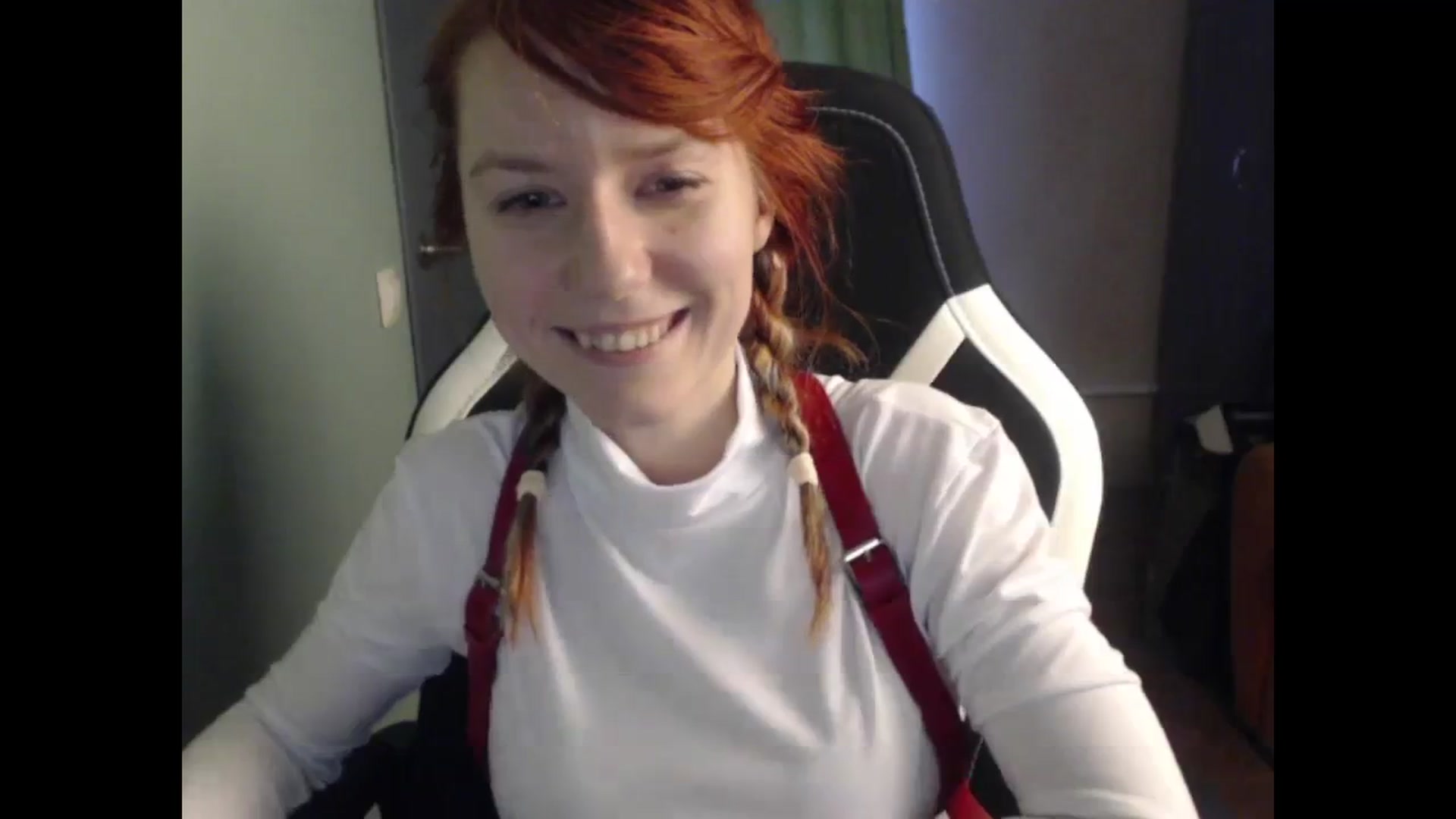 Gallery image thumbnail from NikiFoks18's myfreecams stream on, 11/26/2023, 10:23 image 16 of 20
