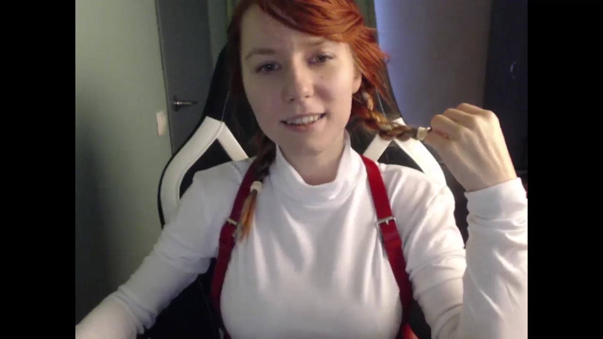 Gallery image thumbnail from NikiFoks18's myfreecams stream on, 11/26/2023, 10:23 image 10 of 20