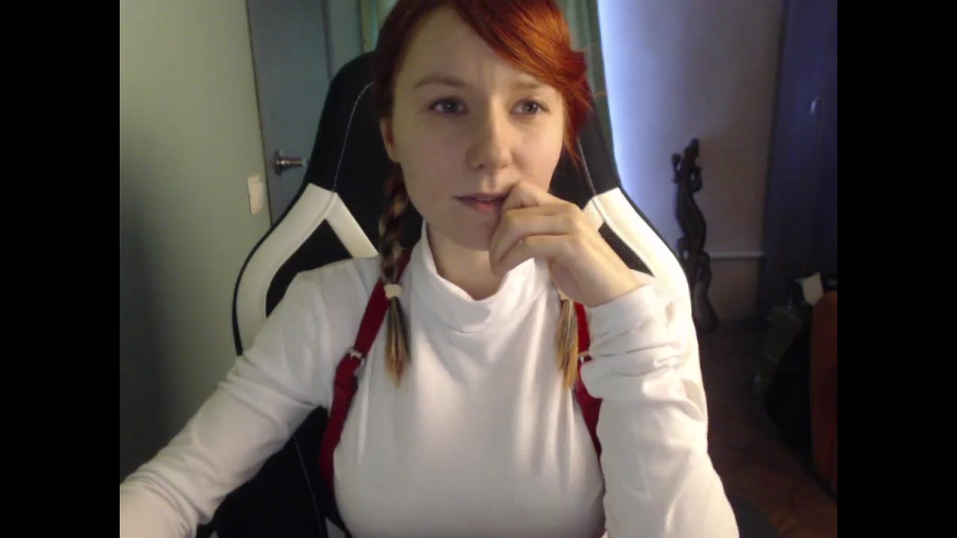 Gallery image thumbnail from NikiFoks18's myfreecams stream on, 11/27/2023, 09:49 image 5 of 20