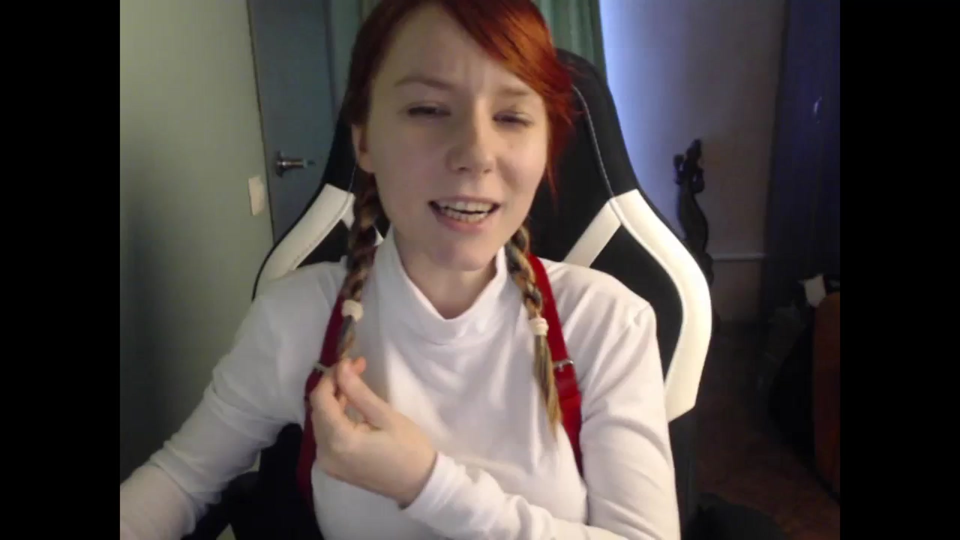 Gallery image thumbnail from NikiFoks18's myfreecams stream on, 11/27/2023, 09:49 image 10 of 20