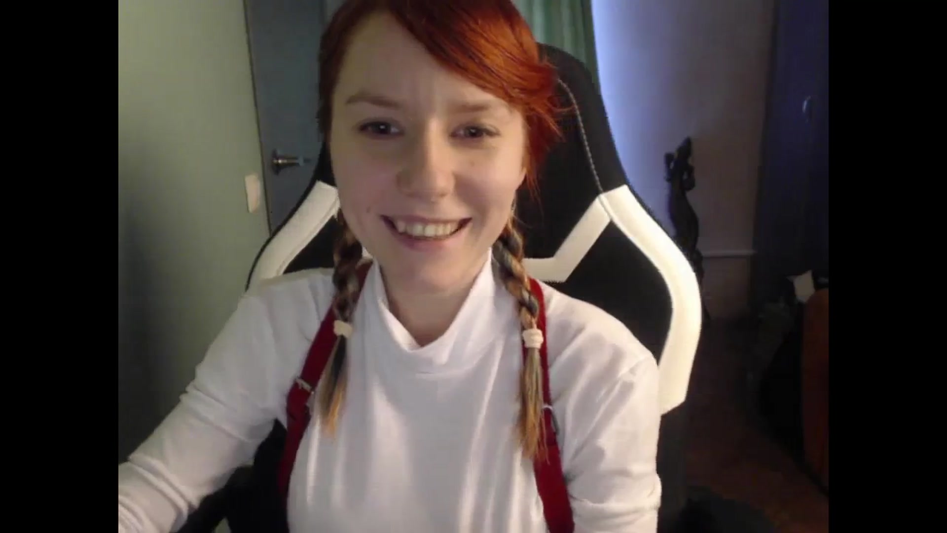 Gallery image thumbnail from NikiFoks18's myfreecams stream on, 11/27/2023, 09:49 image 15 of 20