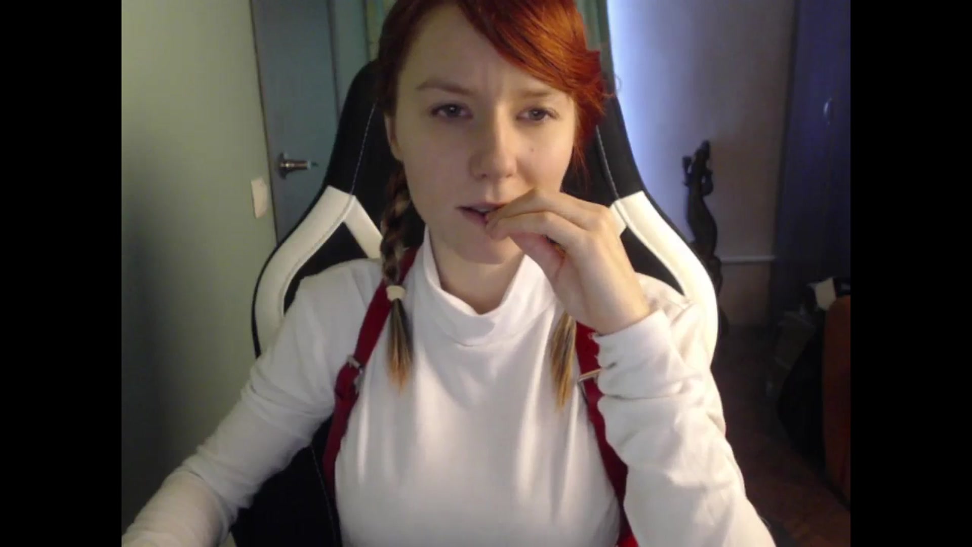 Gallery image thumbnail from NikiFoks18's myfreecams stream on, 11/27/2023, 09:49 image 2 of 20