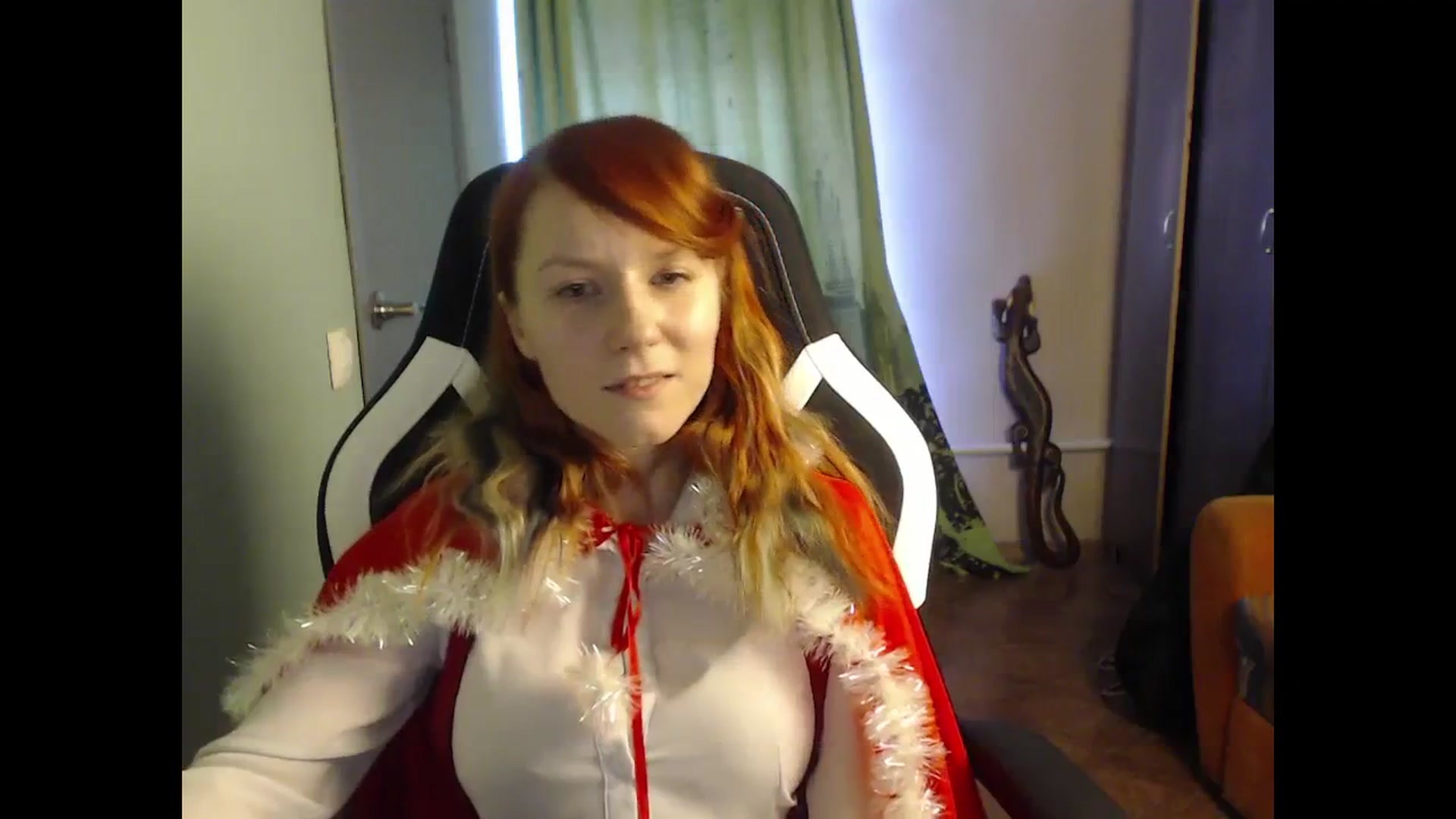 Gallery image thumbnail from NikiFoks18's myfreecams stream on, 12/15/2023, 08:06 image 13 of 20