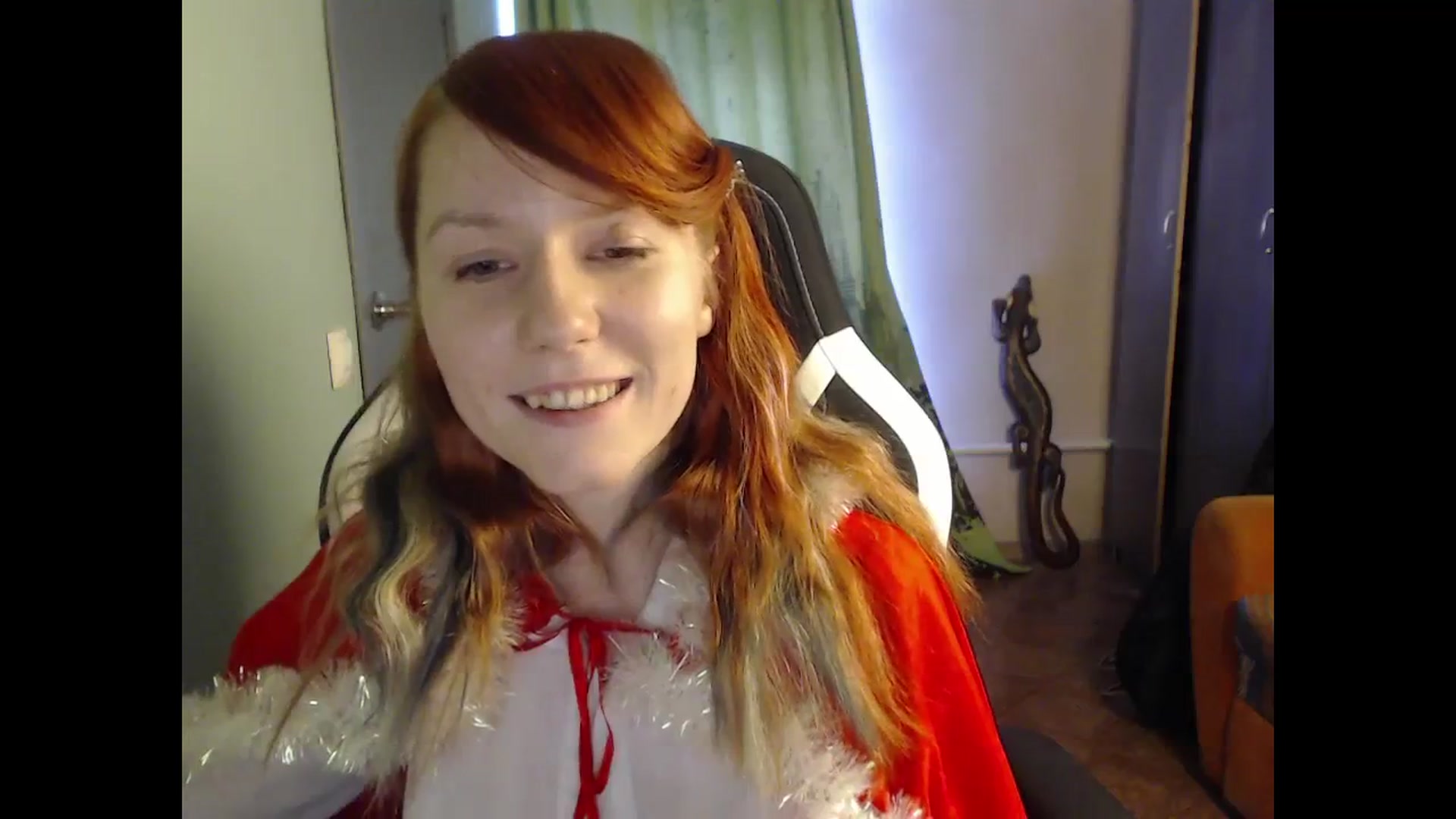 Gallery image thumbnail from NikiFoks18's myfreecams stream on, 12/15/2023, 08:06 image 11 of 20