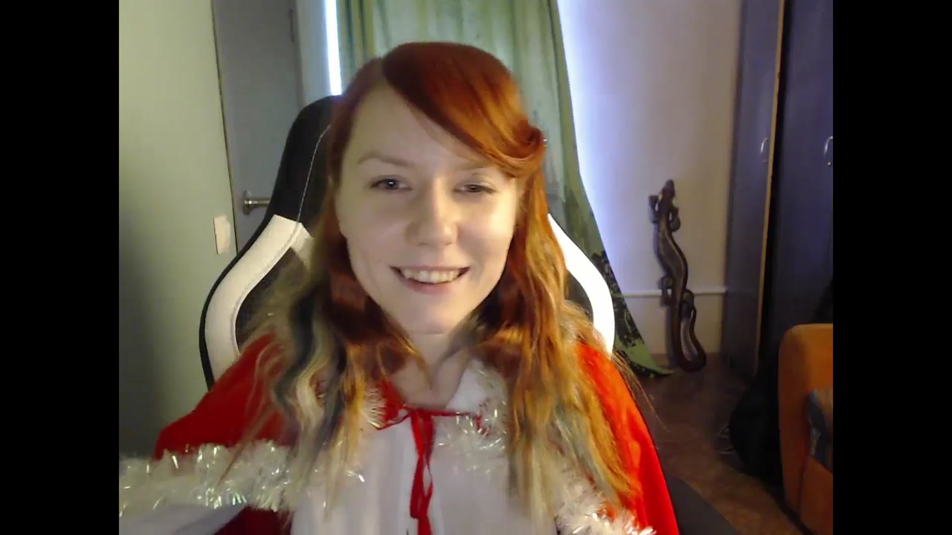 Gallery image thumbnail from NikiFoks18's myfreecams stream on, 12/15/2023, 08:06 image 8 of 20