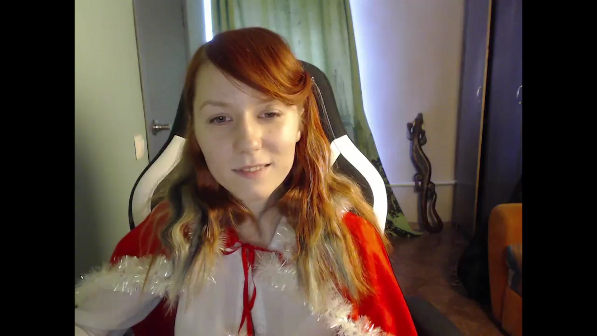 Gallery image thumbnail from NikiFoks18's myfreecams stream on, 12/15/2023, 08:06 image 15 of 20