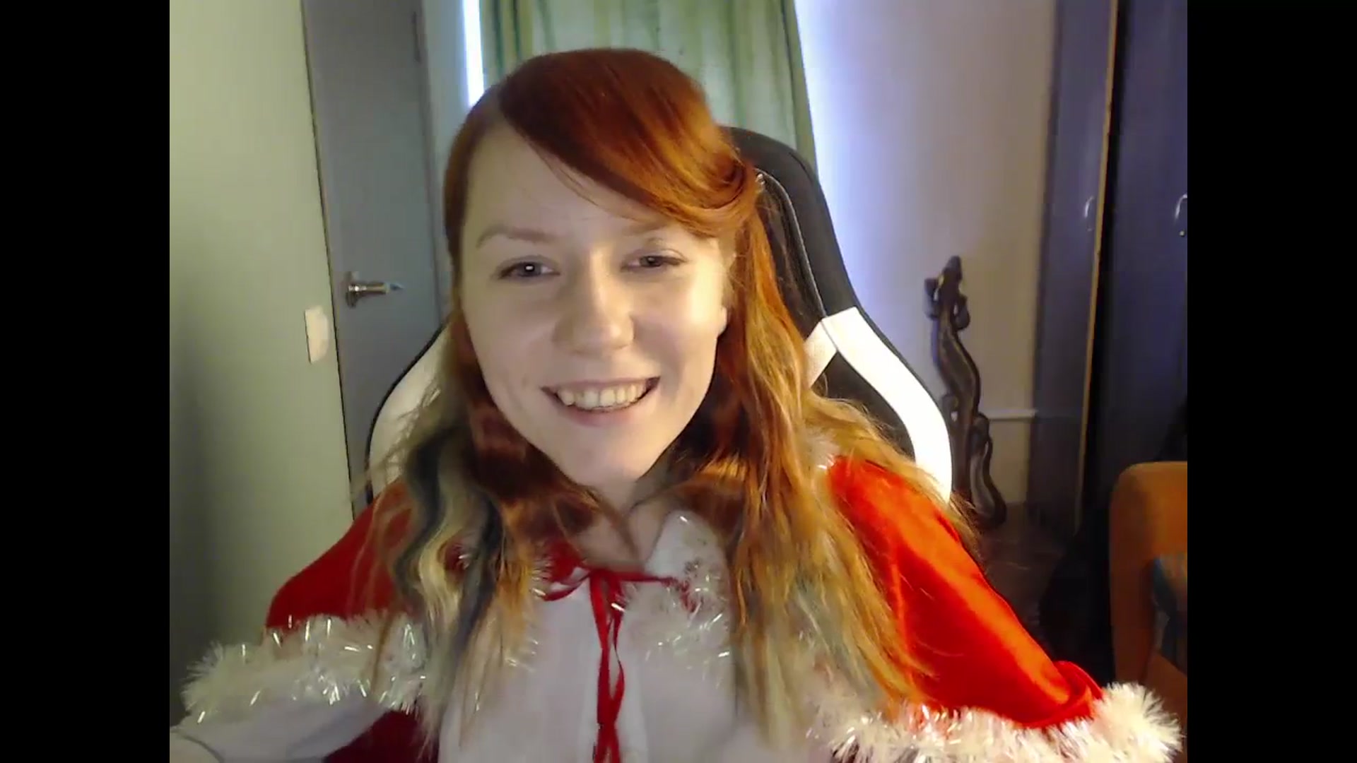 Gallery image thumbnail from NikiFoks18's myfreecams stream on, 12/15/2023, 08:06 image 18 of 20