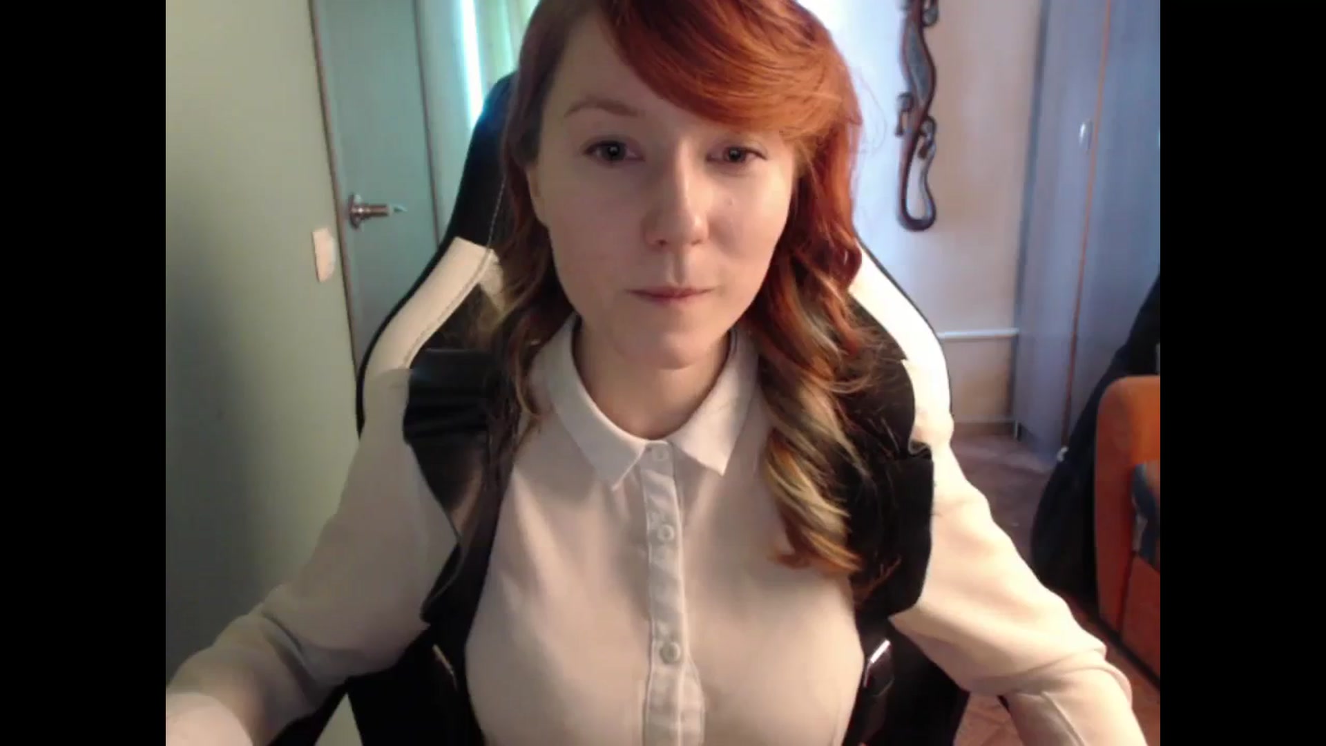 Gallery image thumbnail from NikiFoks18's myfreecams stream on, 02/29/2024, 11:03 image 9 of 20