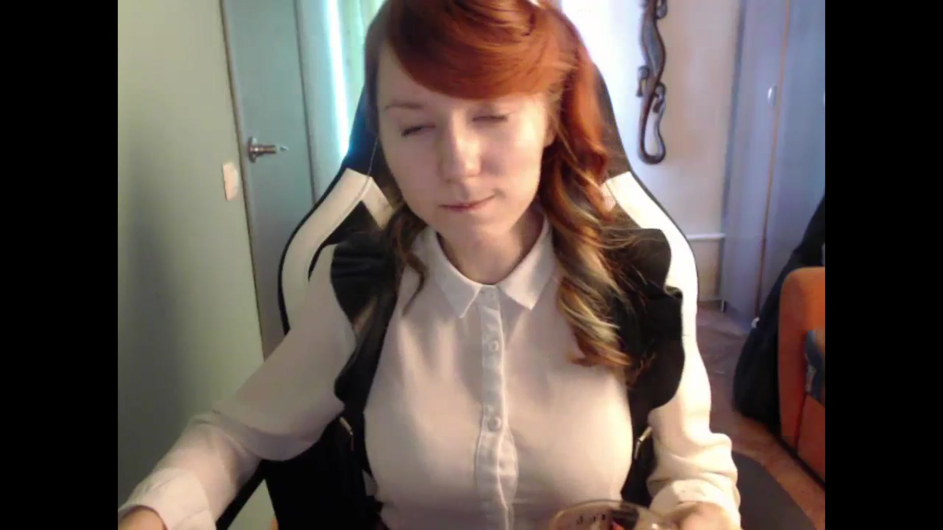 Gallery image thumbnail from NikiFoks18's myfreecams stream on, 02/29/2024, 11:03 image 12 of 20