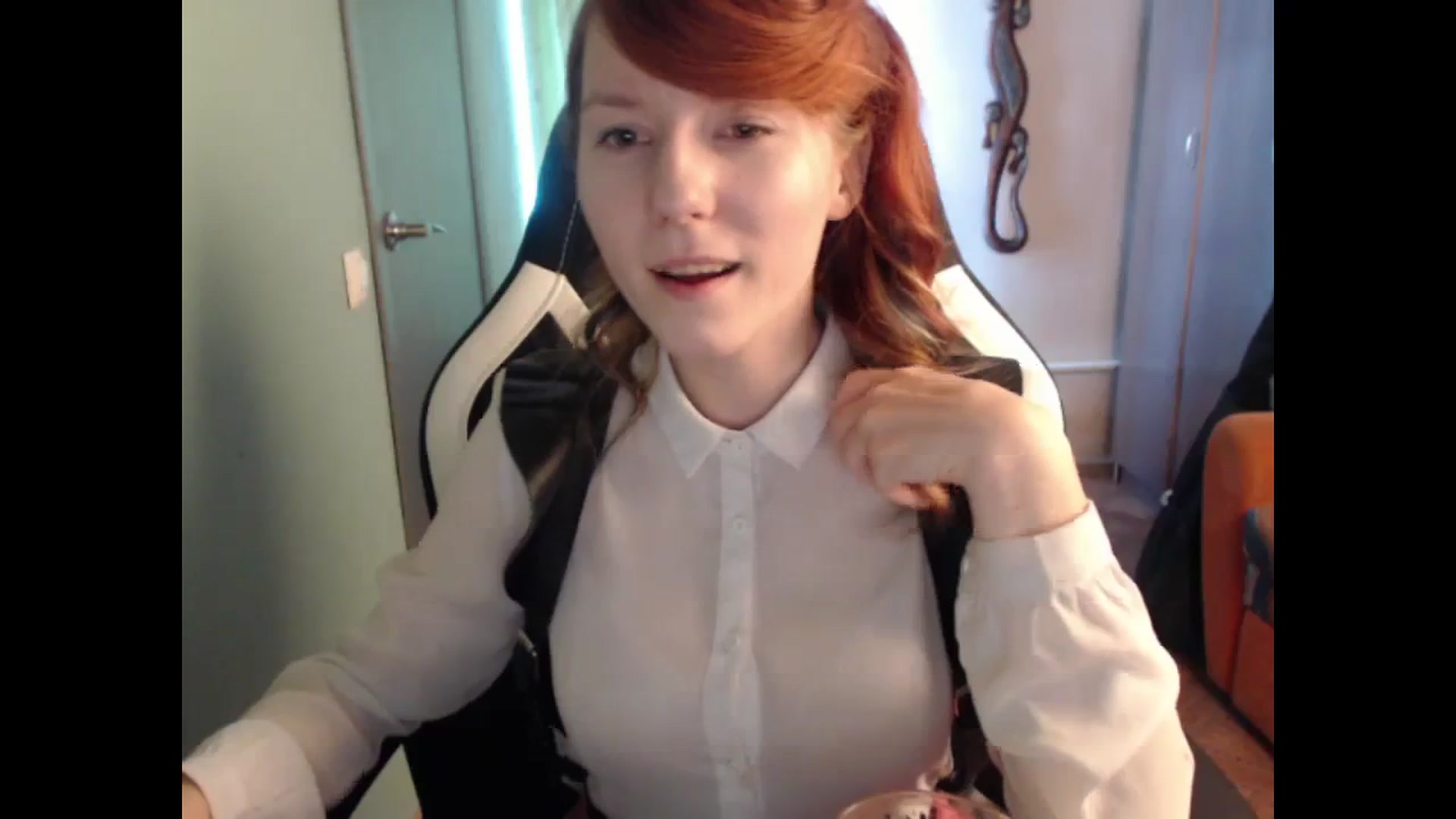 Gallery image thumbnail from NikiFoks18's myfreecams stream on, 02/29/2024, 11:03 image 20 of 20