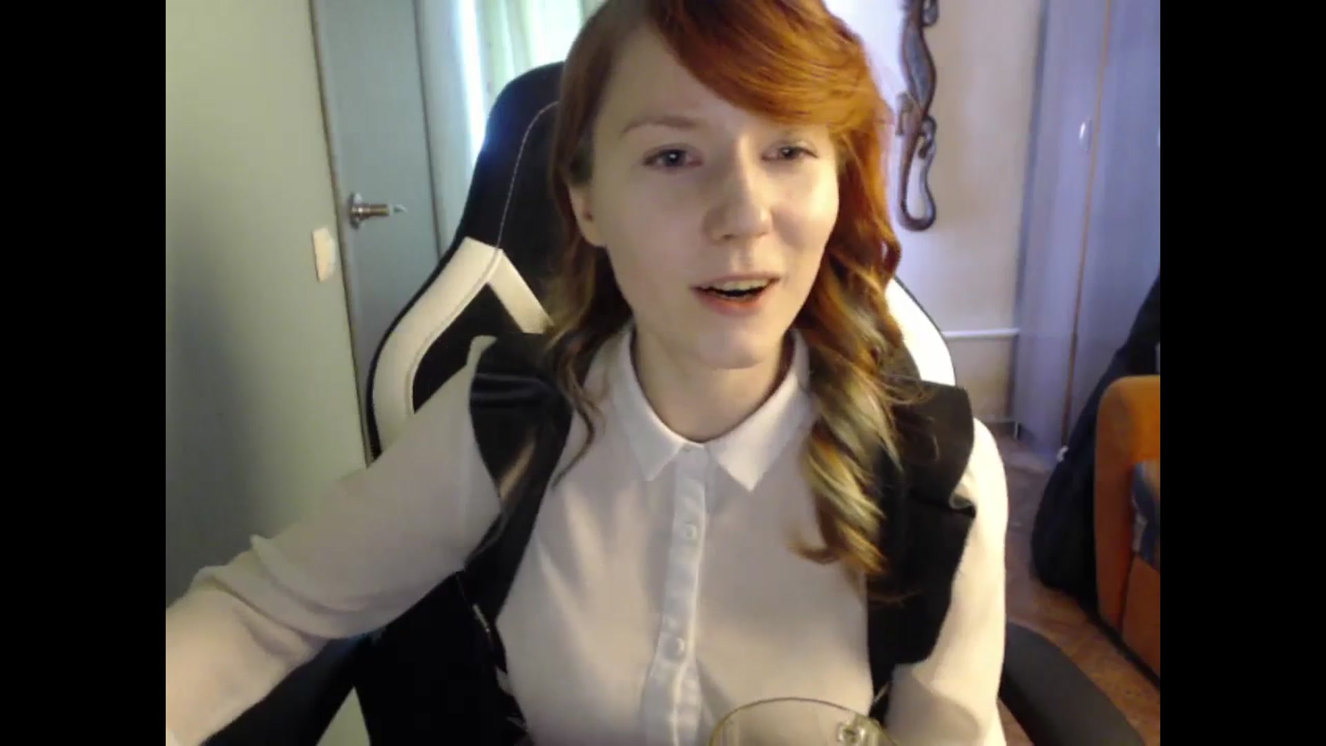Gallery image thumbnail from NikiFoks18's myfreecams stream on, 02/29/2024, 11:03 image 5 of 20