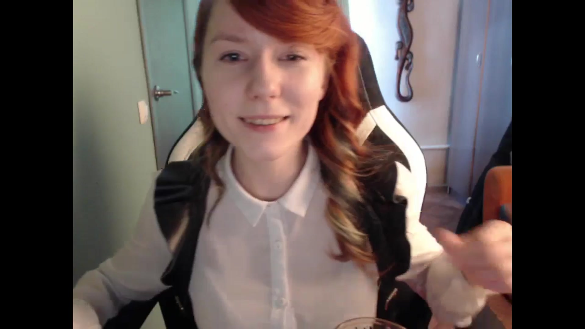 Gallery image thumbnail from NikiFoks18's myfreecams stream on, 02/29/2024, 11:03 image 14 of 20