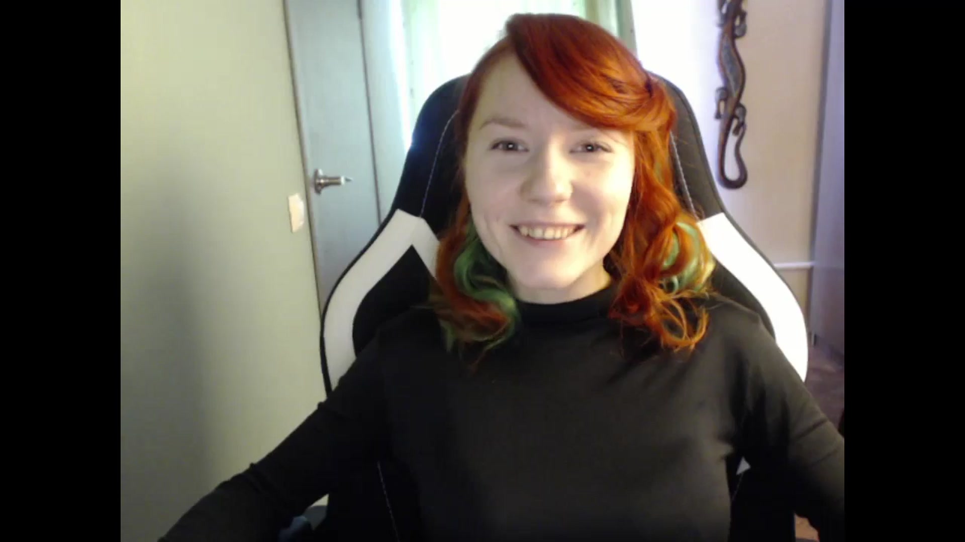 Gallery image thumbnail from NikiFoks18's myfreecams stream on, 03/04/2024, 10:09 image 14 of 20