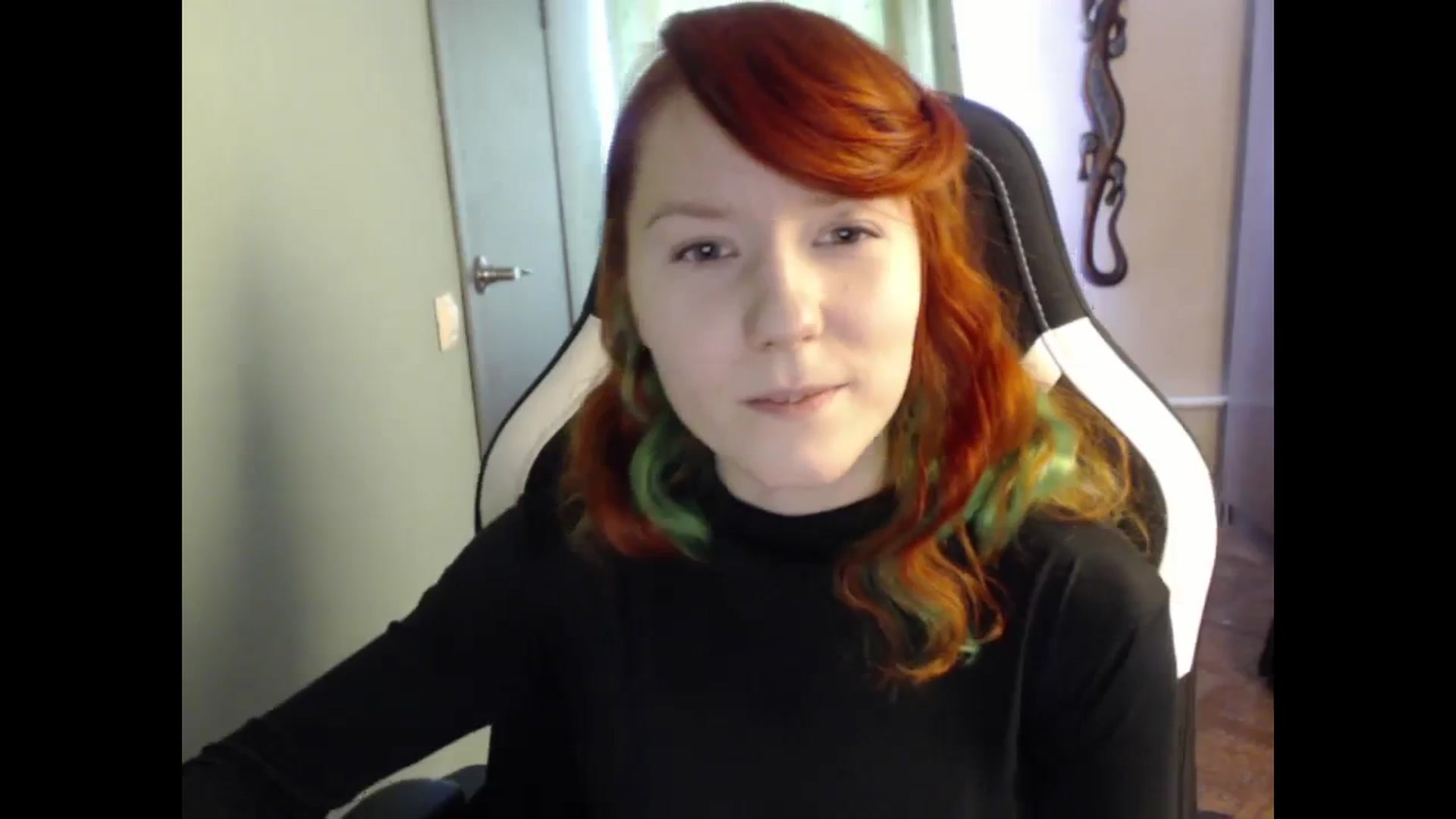 Gallery image thumbnail from NikiFoks18's myfreecams stream on, 03/04/2024, 10:09 image 7 of 20