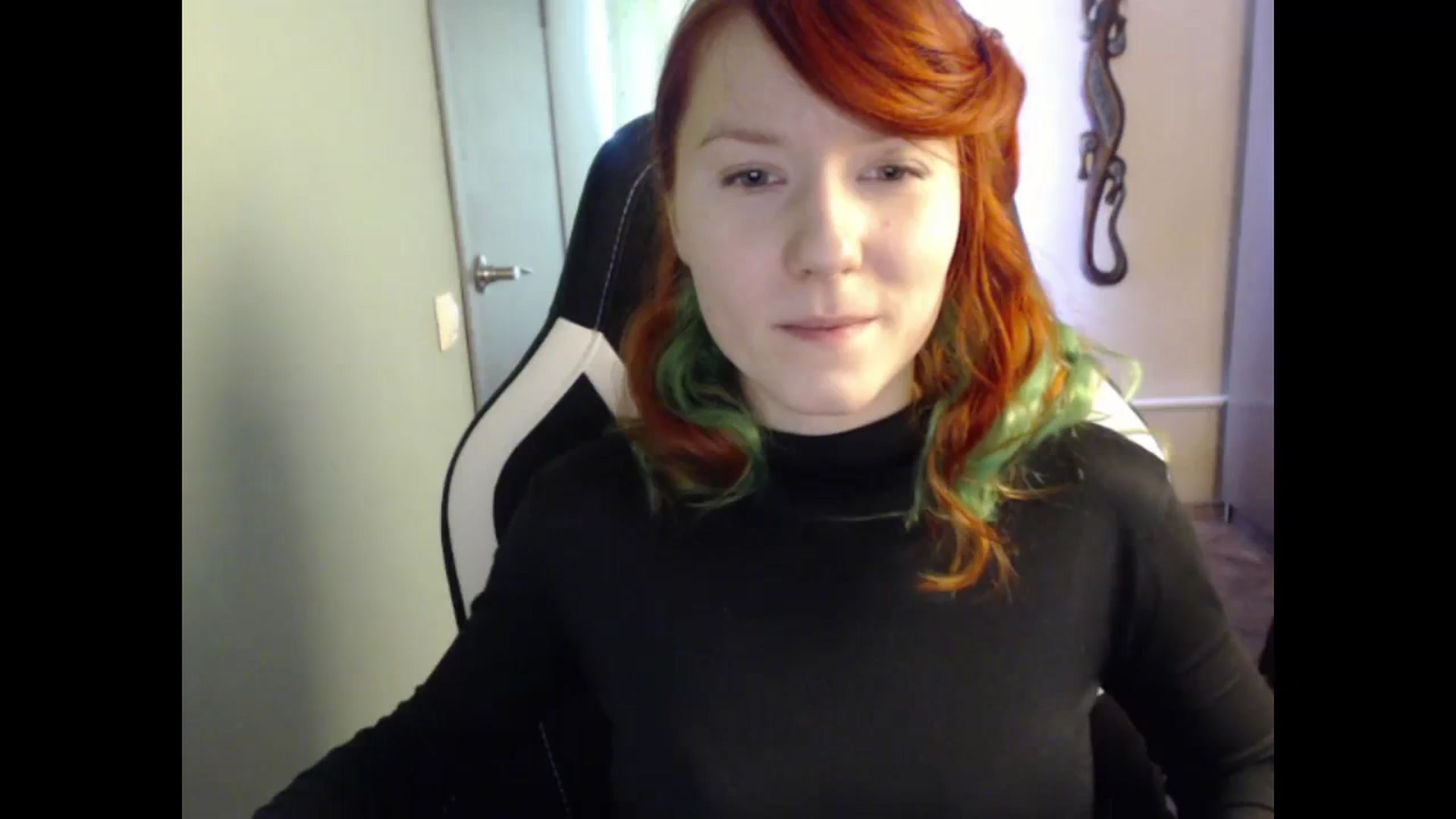 Gallery image thumbnail from NikiFoks18's myfreecams stream on, 03/04/2024, 10:09 image 19 of 20
